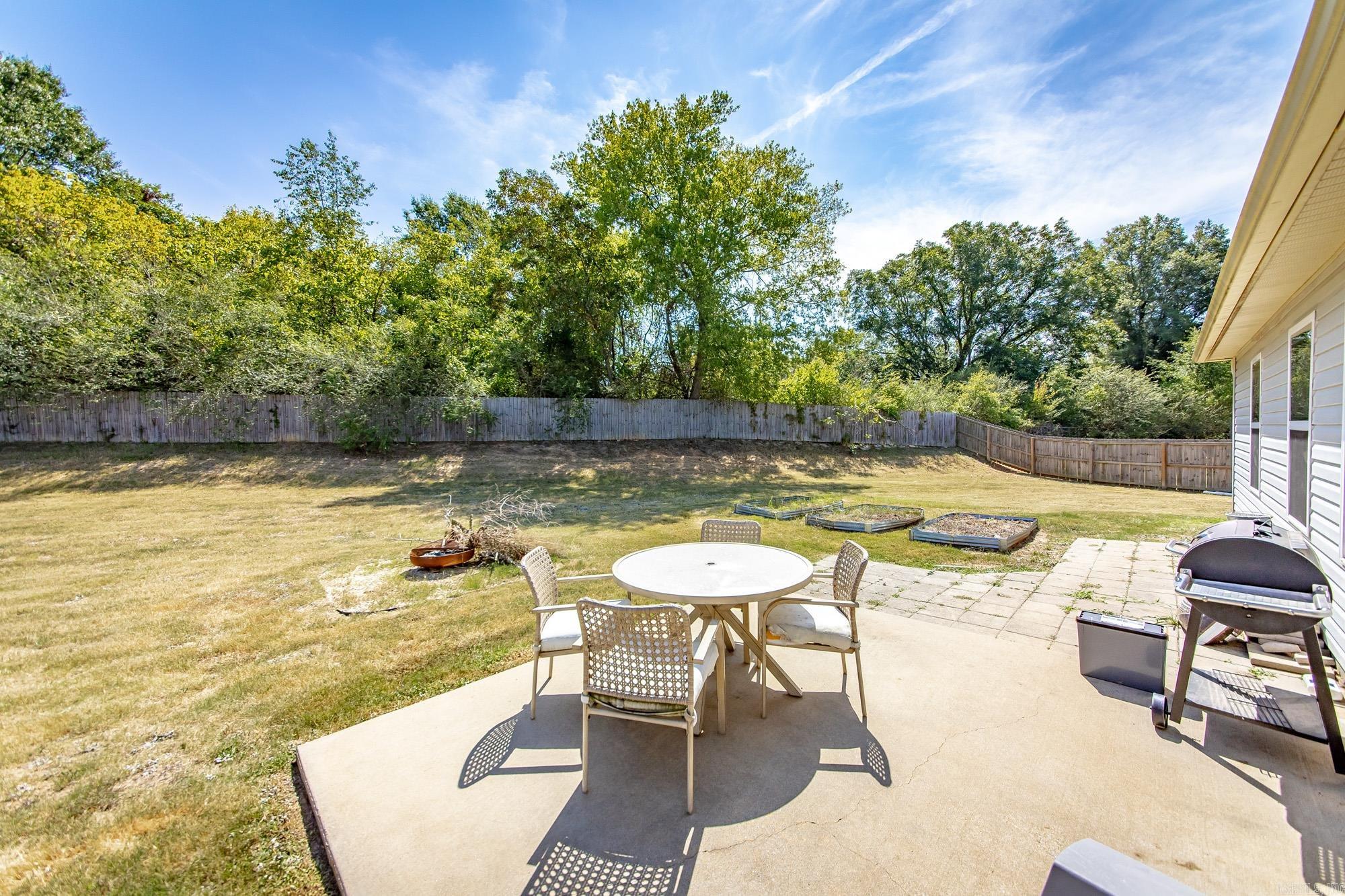 16 Oakland  Austin, AR