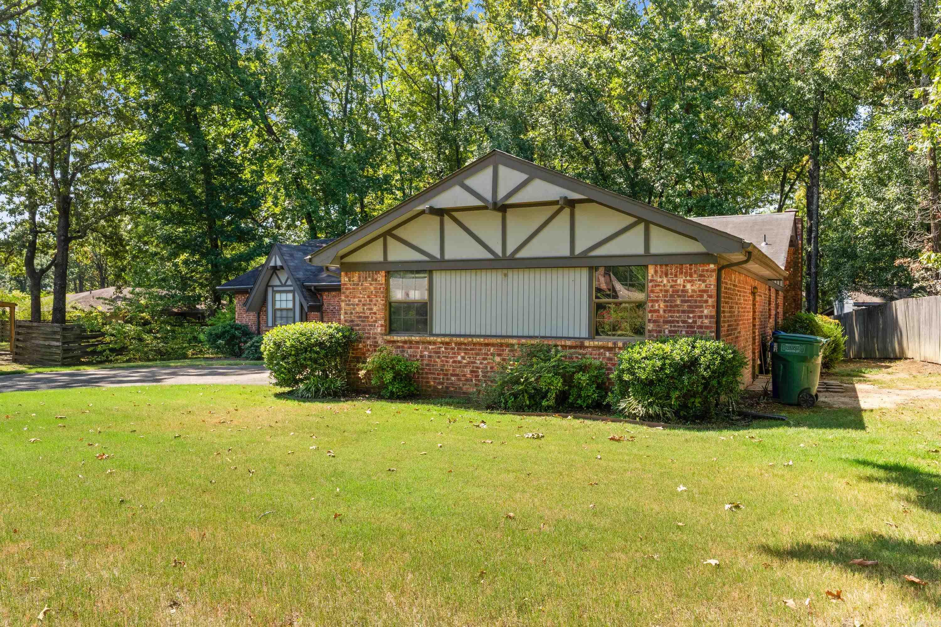 25 White Oak  Conway, AR