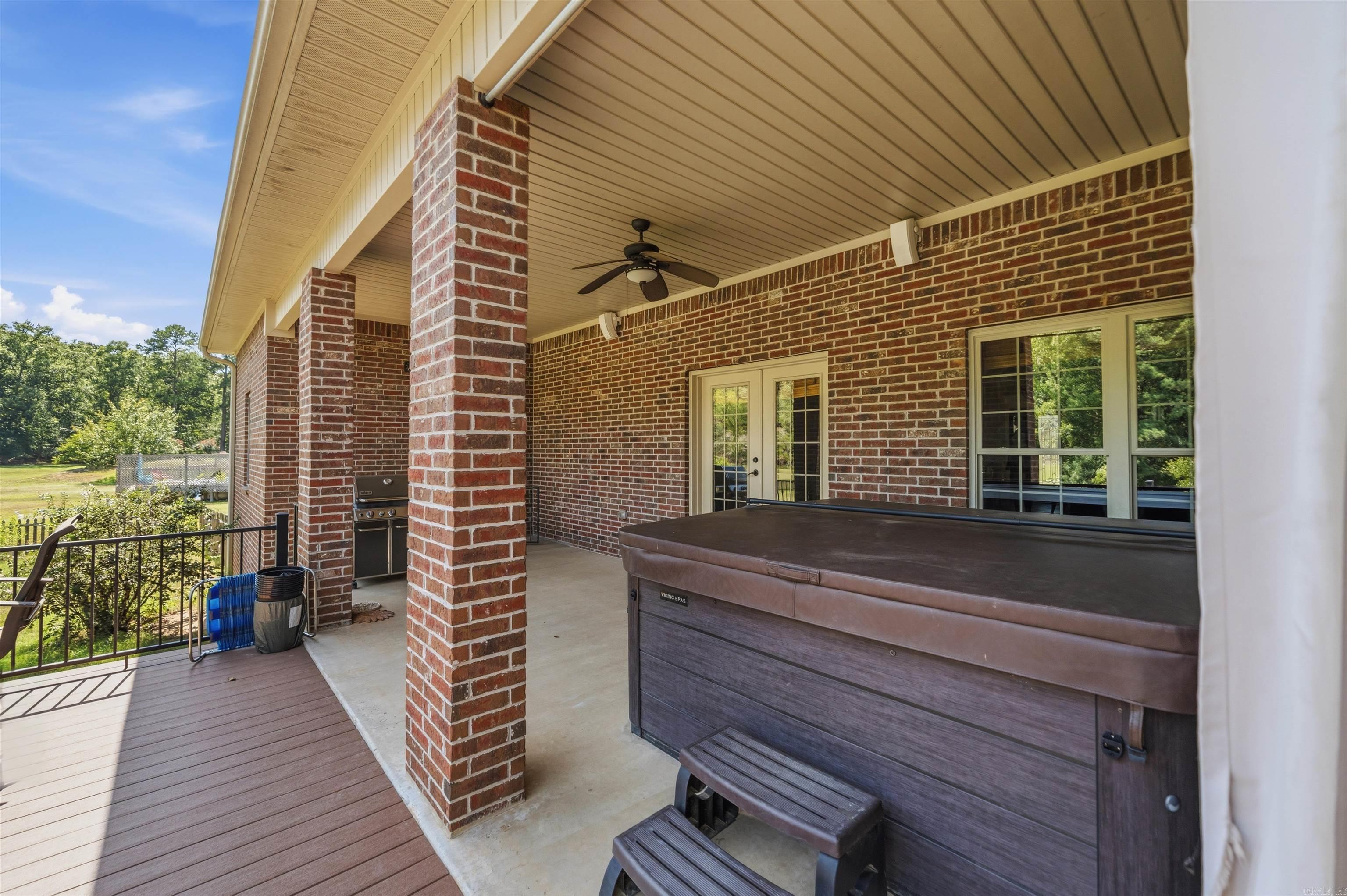 320 Quail Creek Road  Hot Springs, AR