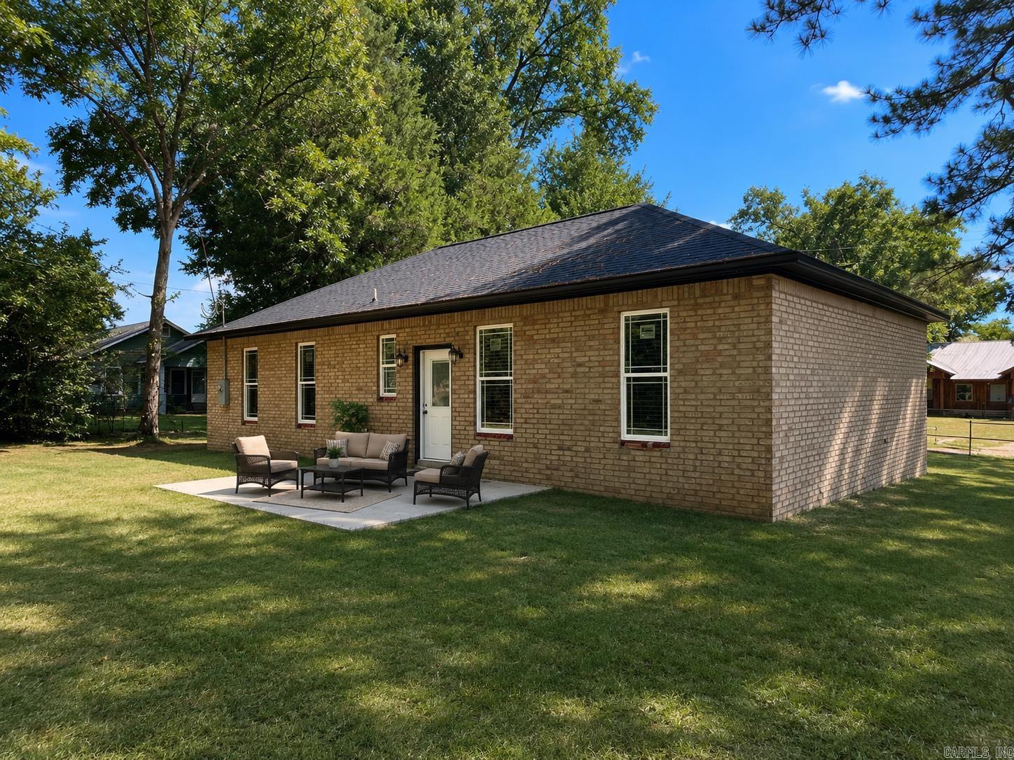 606 S Drew  Star City, AR