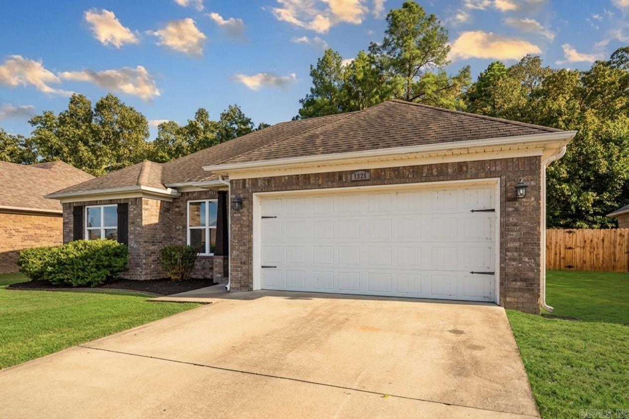 1325 Acuff  Conway, AR