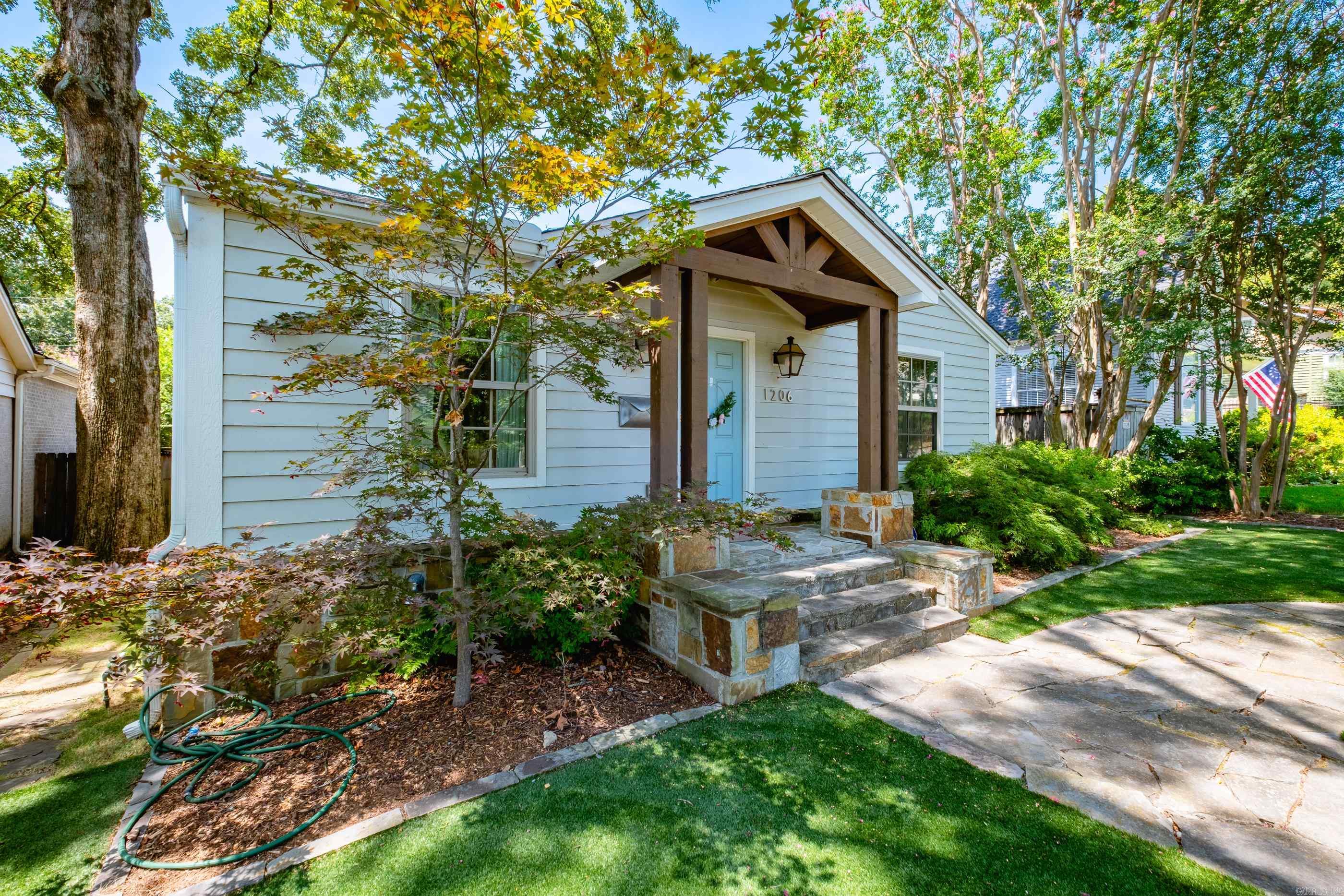 1206 N Polk Street  Little Rock, AR