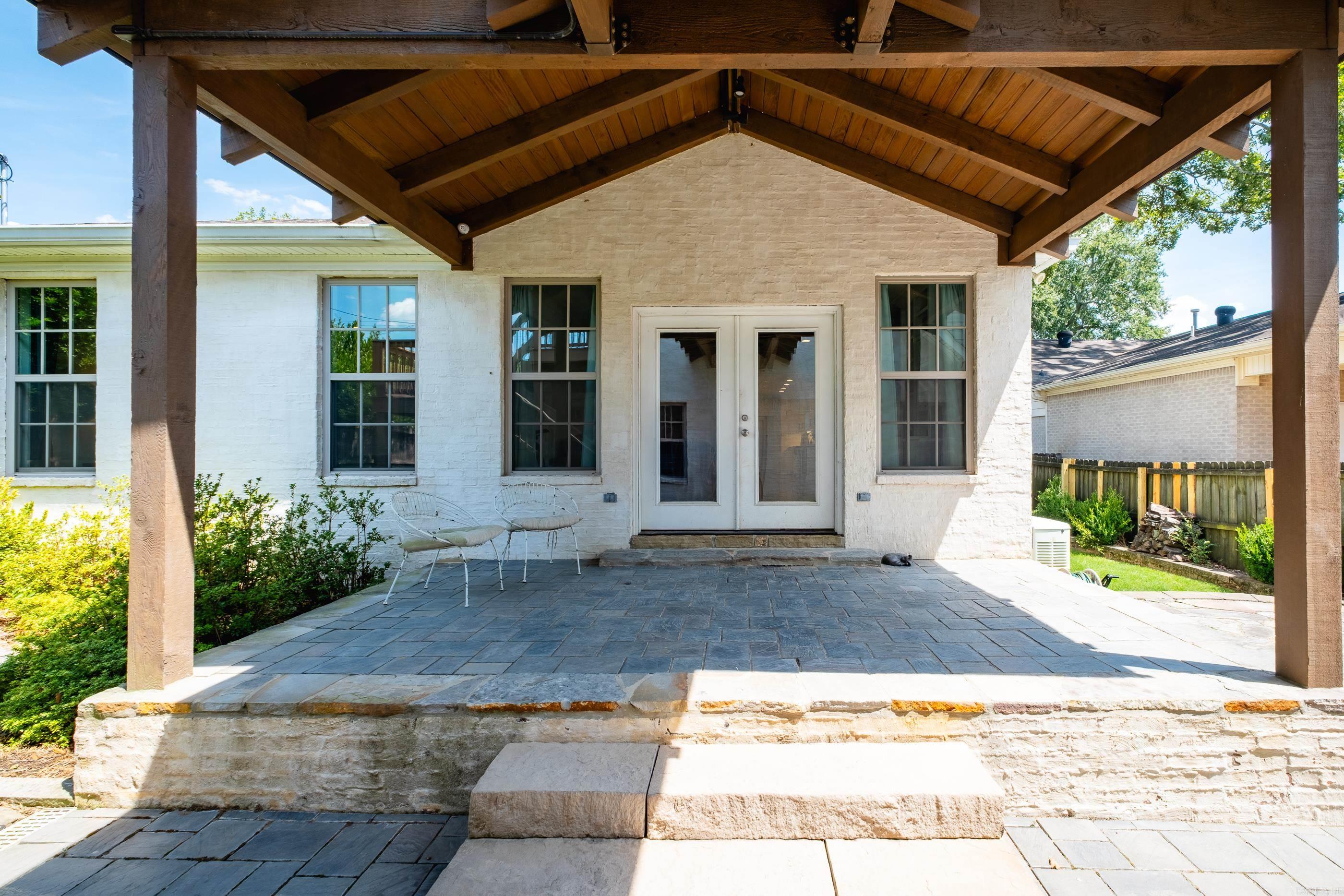 1206 N Polk Street  Little Rock, AR