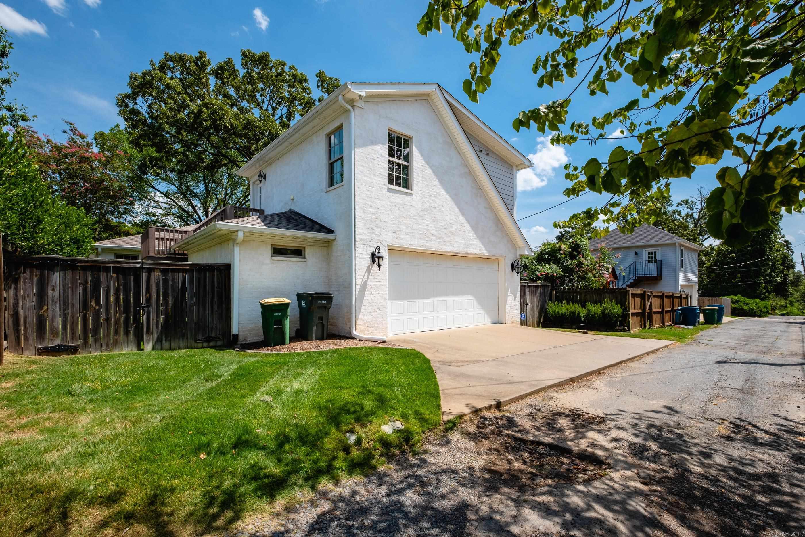 1206 N Polk Street  Little Rock, AR