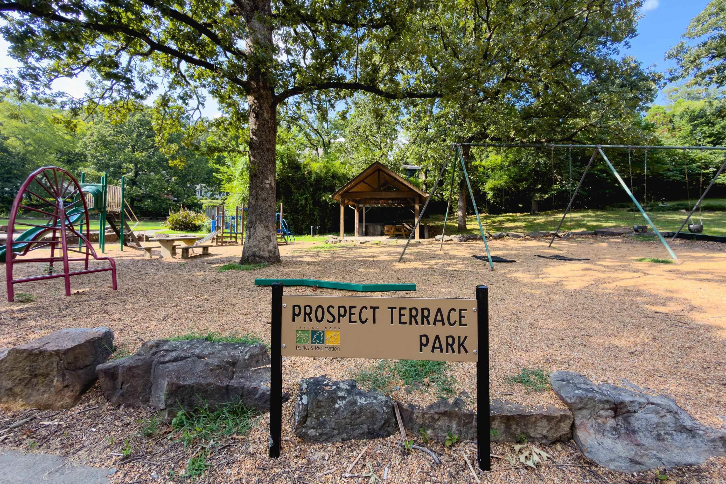 1206 N Polk Street  Little Rock, AR
