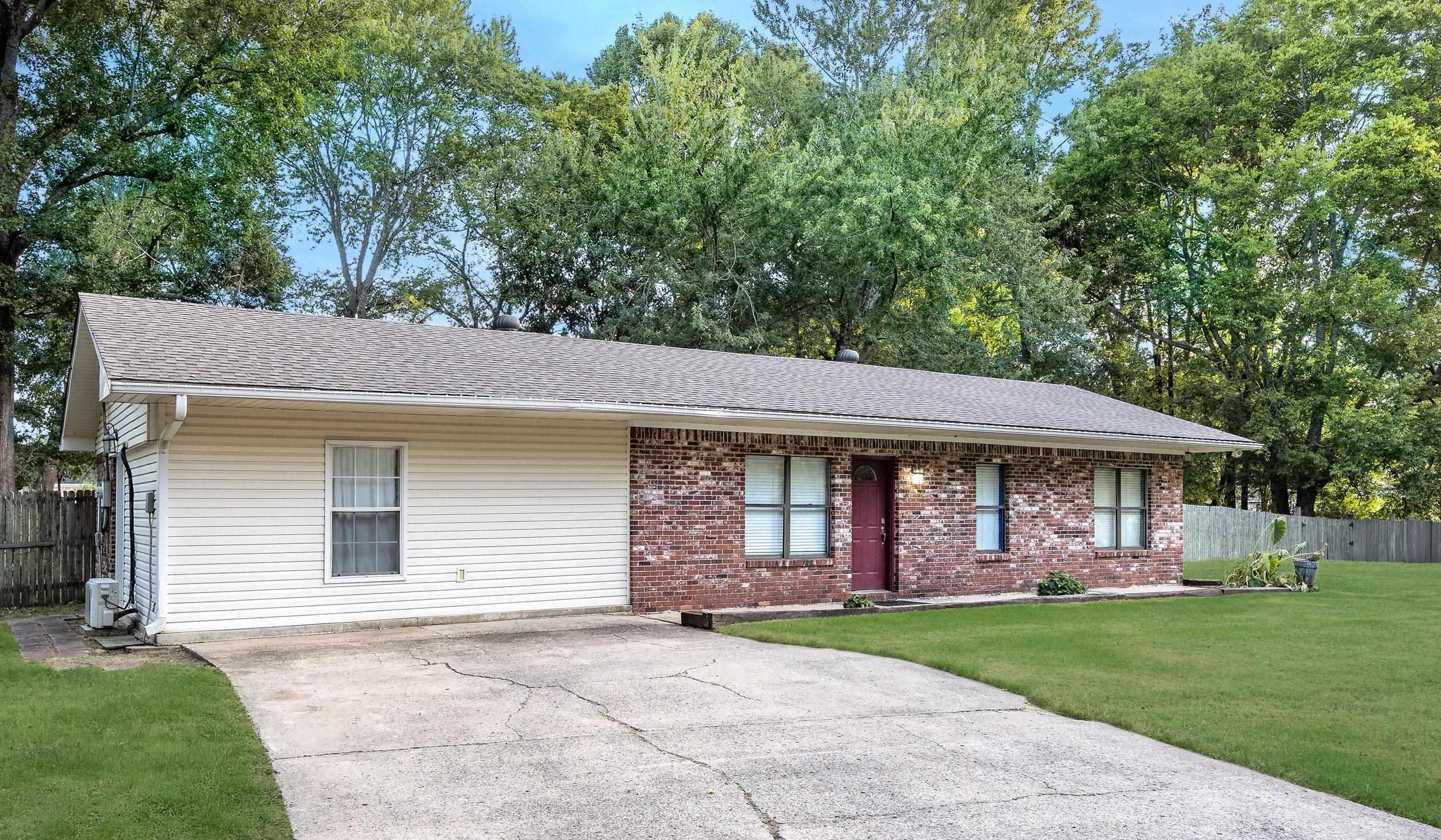 3 Shaun  Mayflower, AR