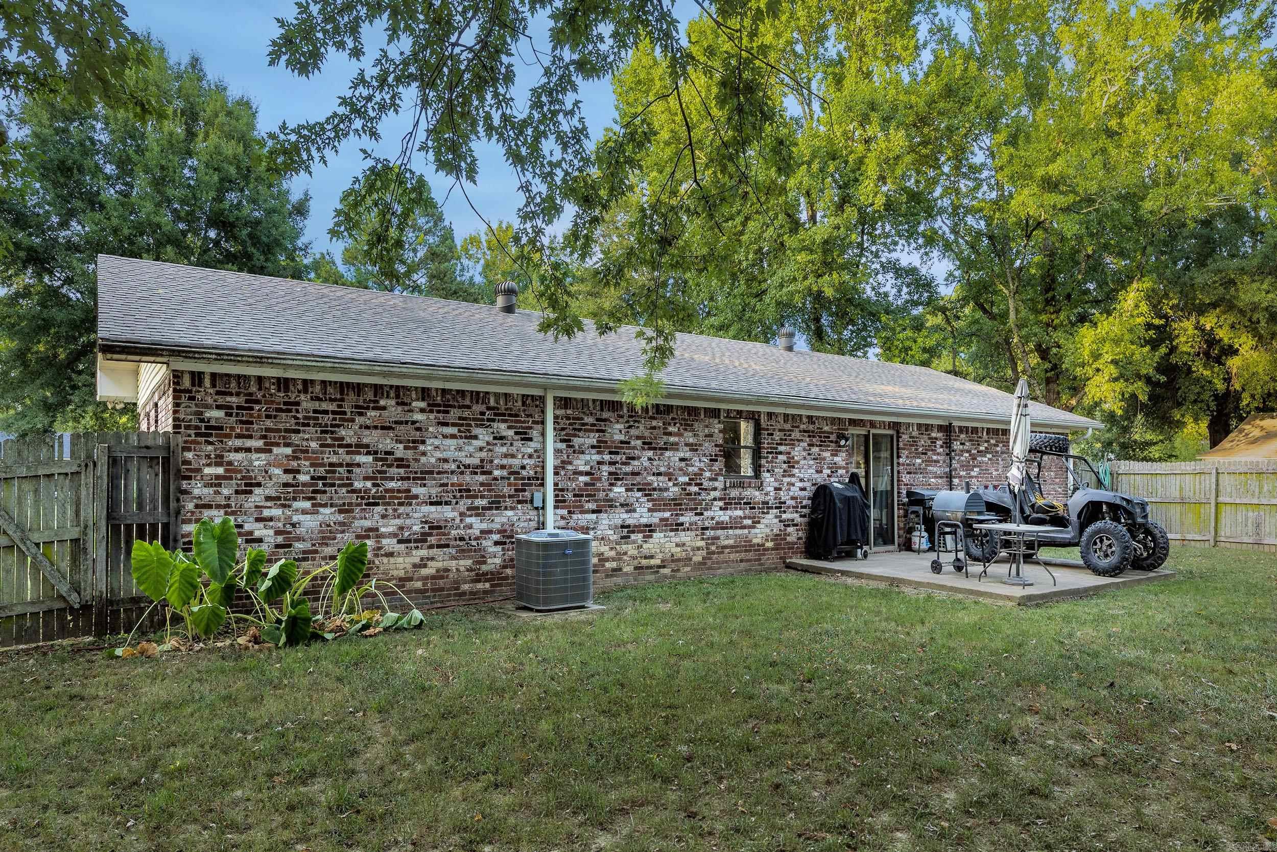 3 Shaun  Mayflower, AR