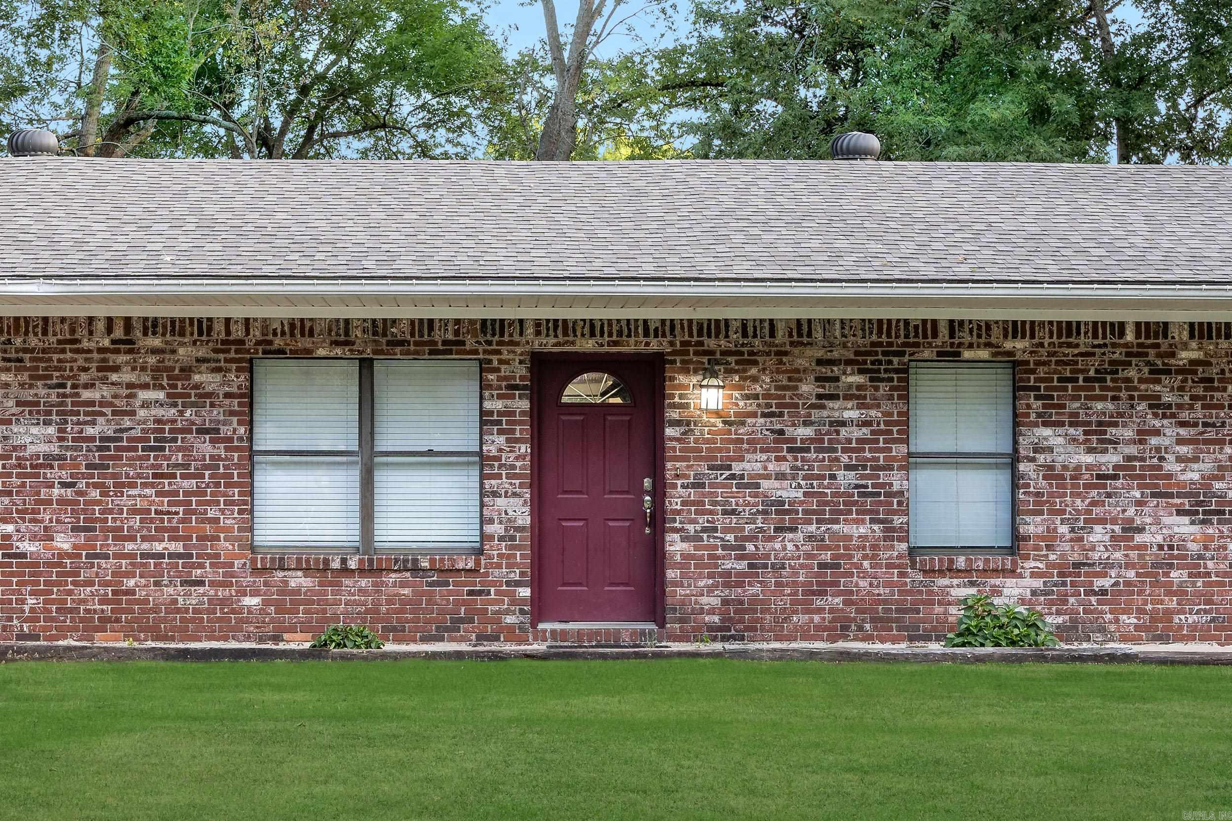 3 Shaun  Mayflower, AR