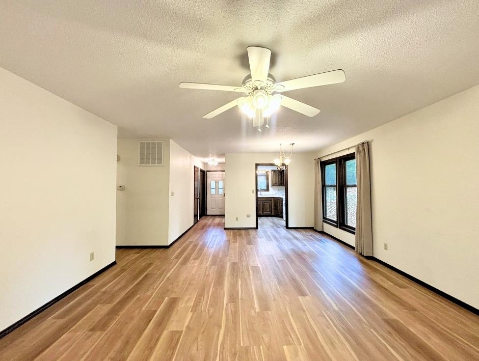 1 Eufaula  Cherokee Village, AR