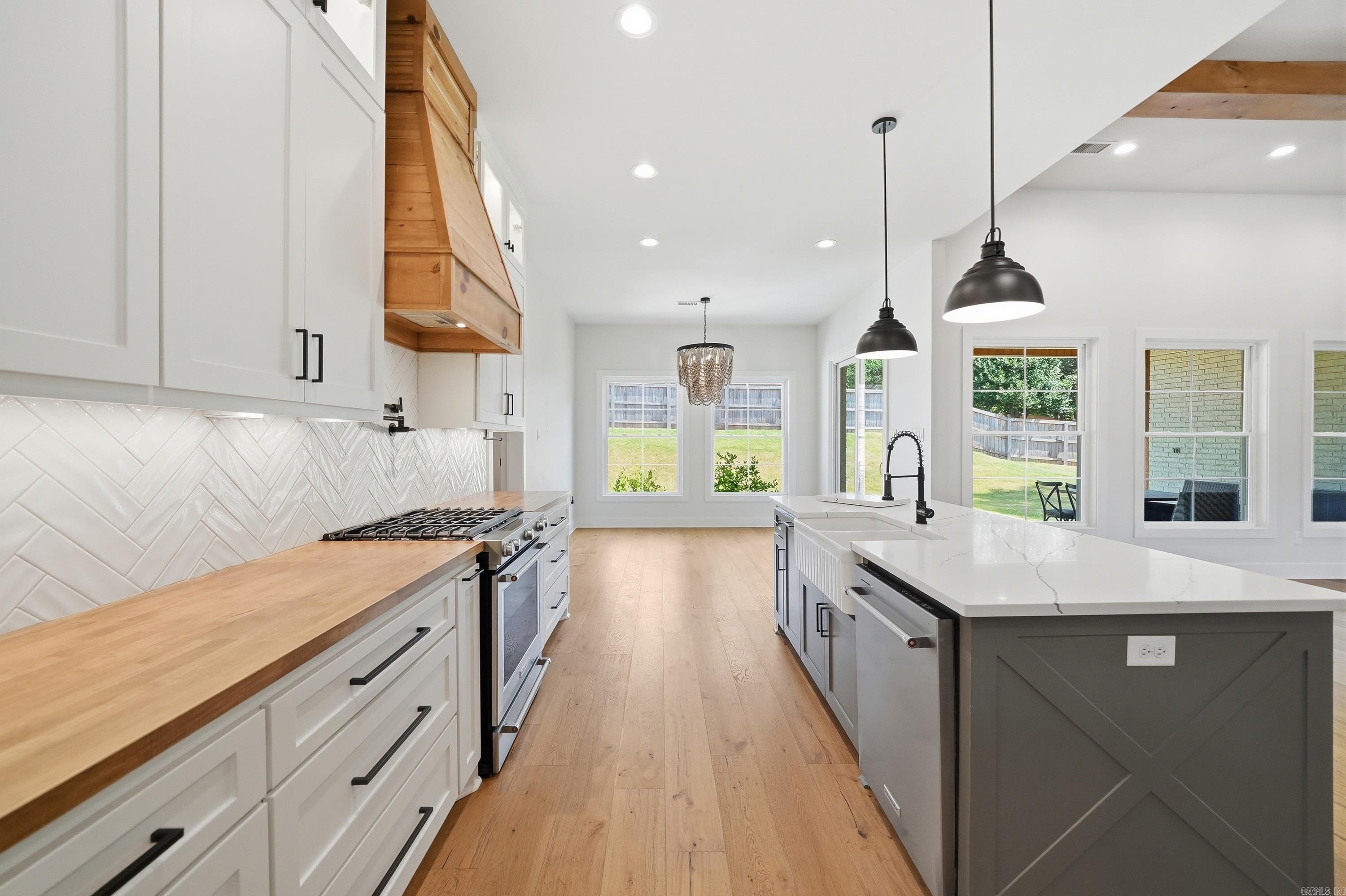 5624 Westminster  Benton, AR
