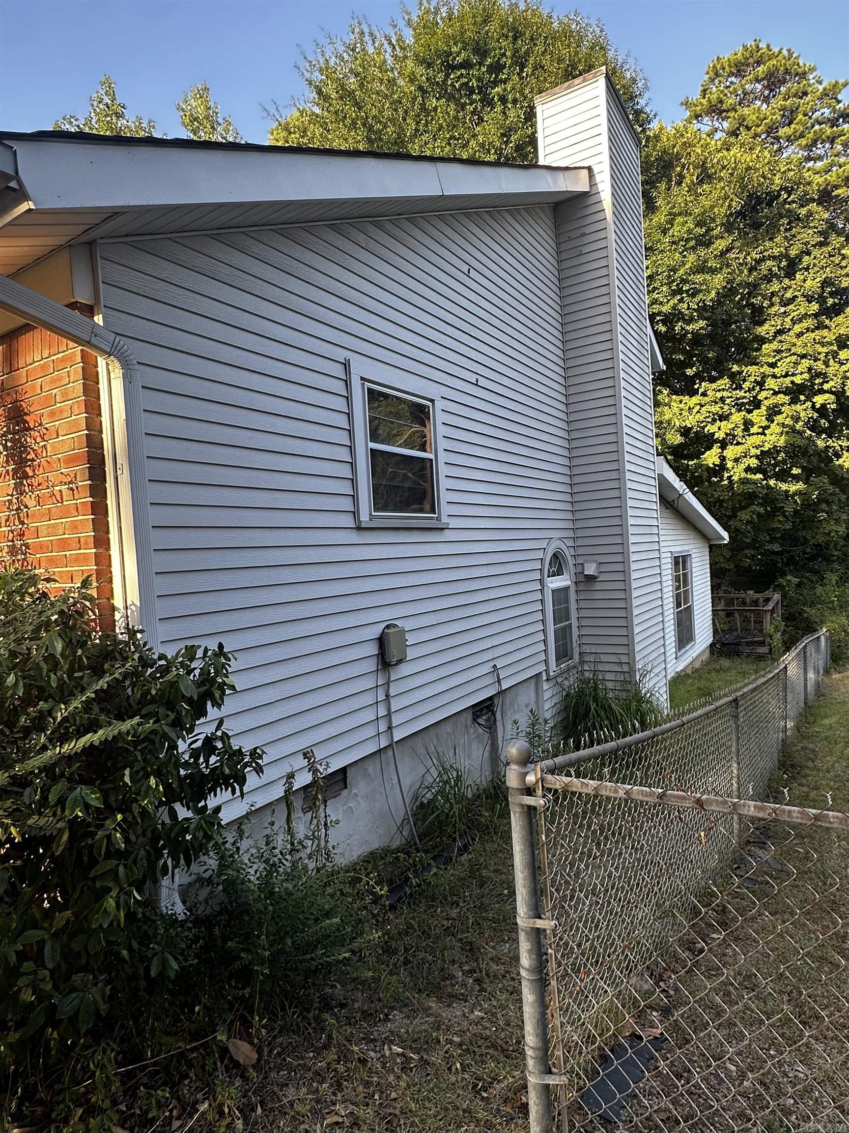805 Newcomb  Benton, AR