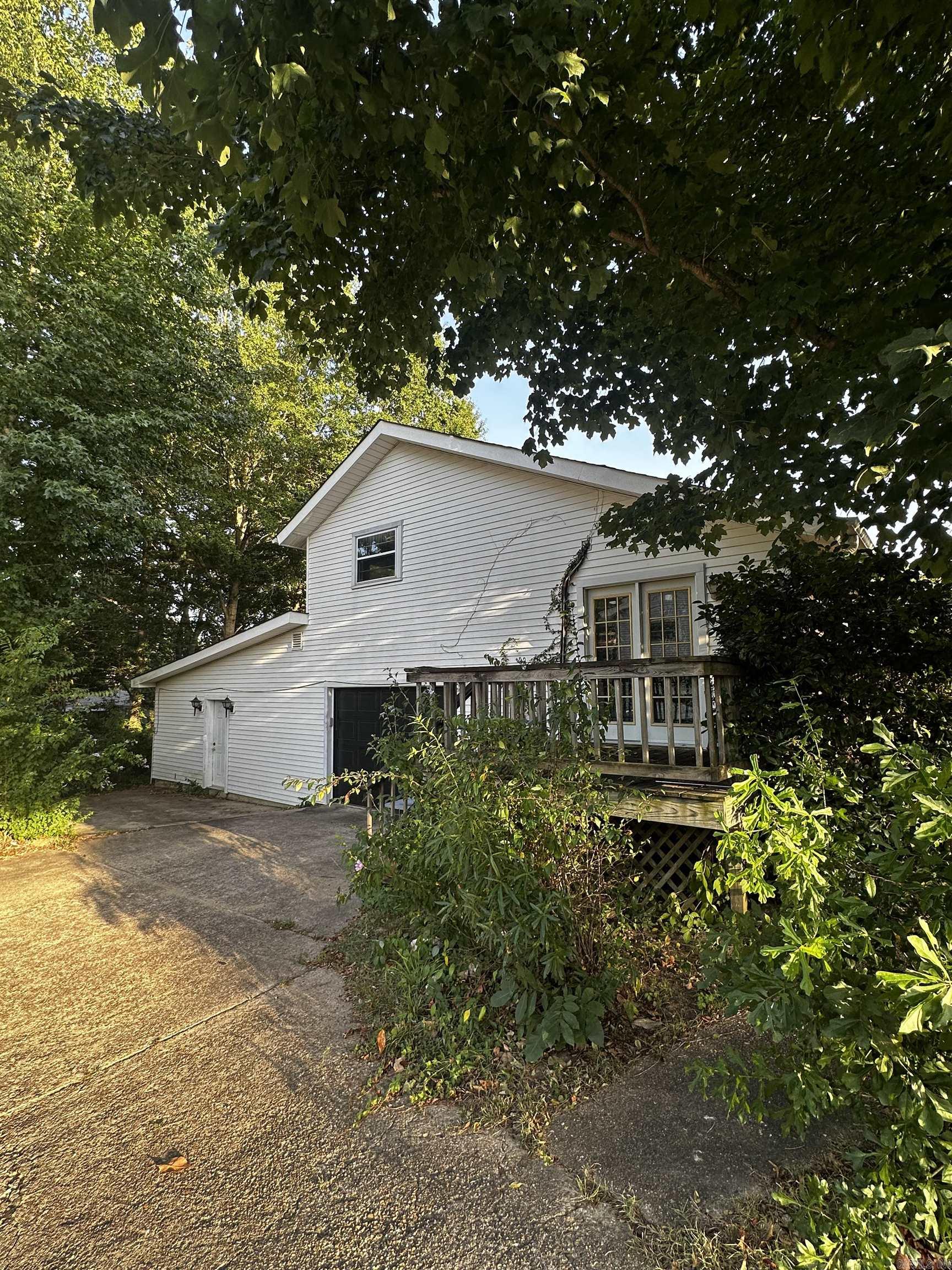 805 Newcomb  Benton, AR