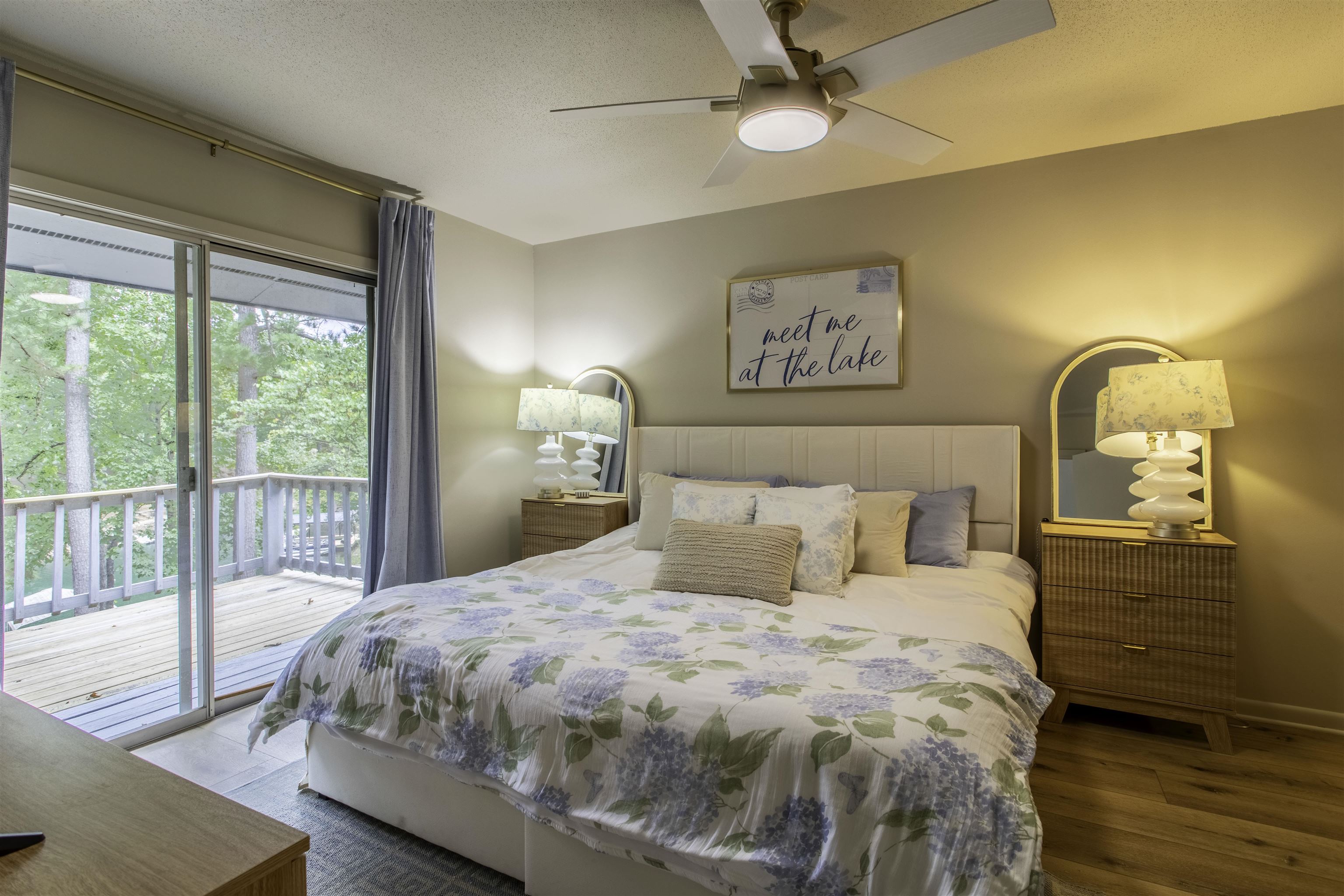 4 Winnebago  Cherokee Village, AR