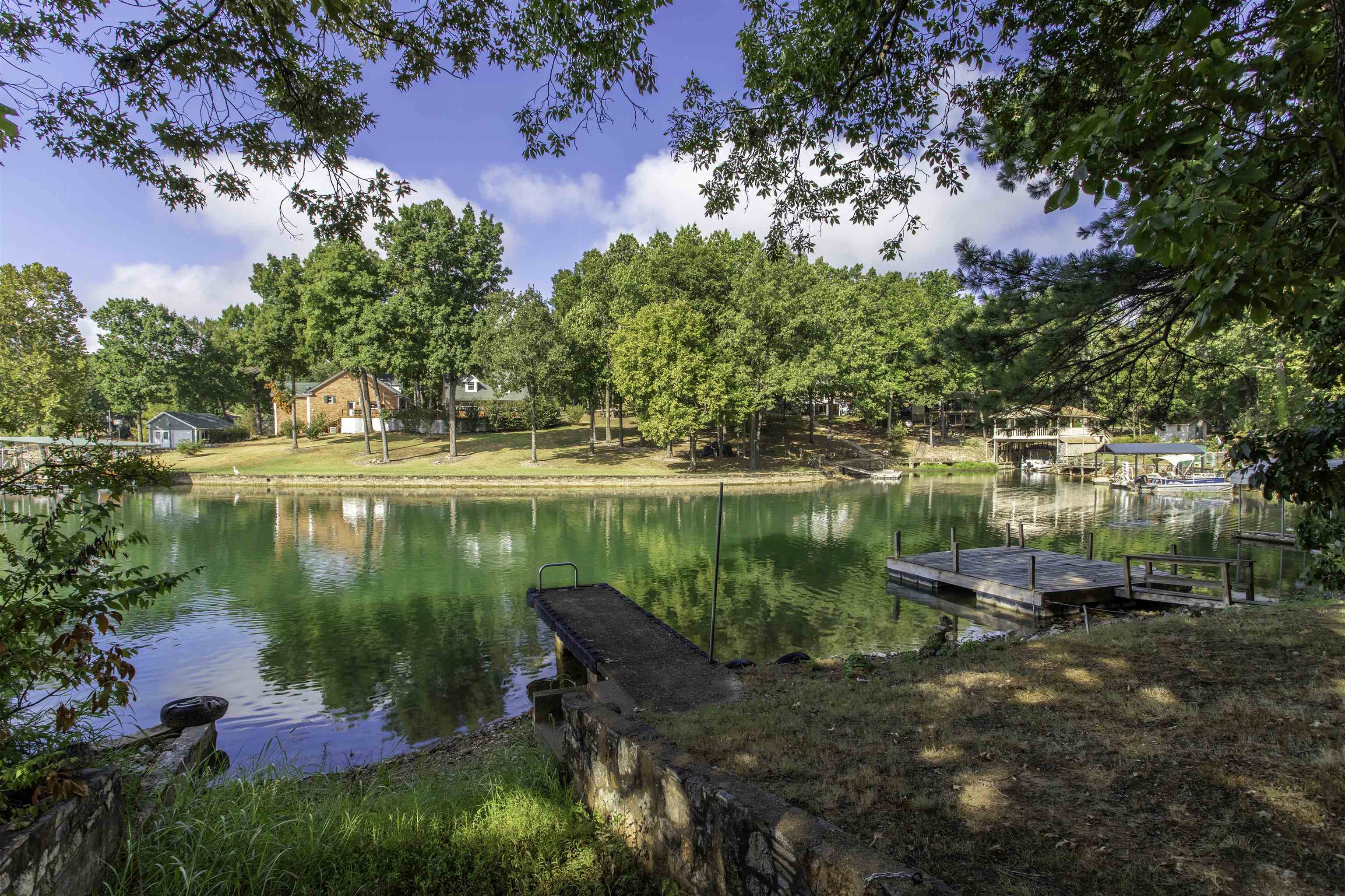 4 Winnebago  Cherokee Village, AR