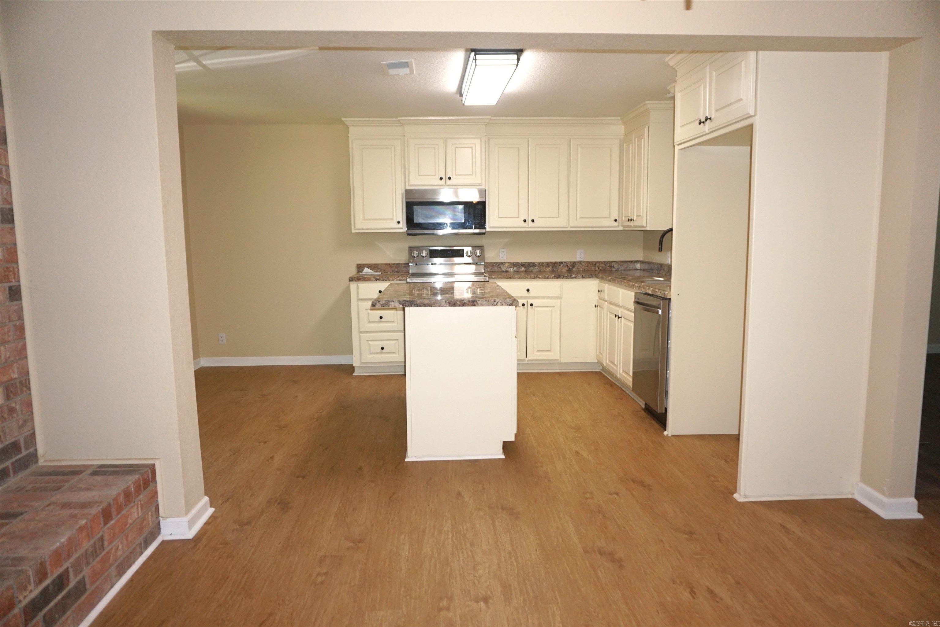 300 Clark ST  Bald Knob, AR