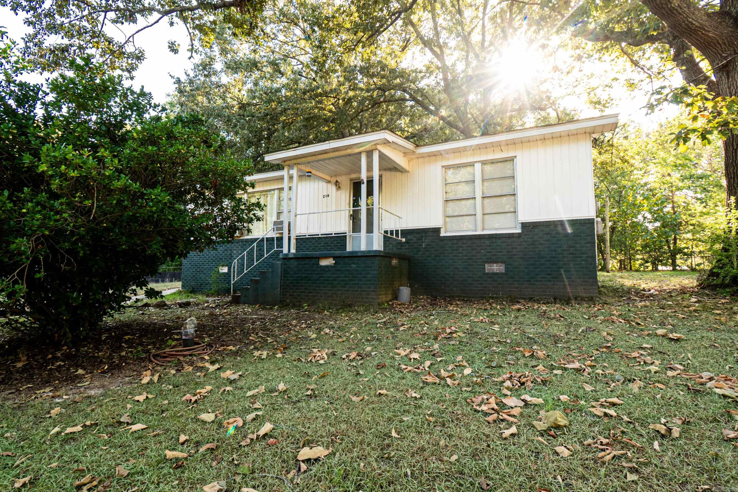 216  Ruth  El Dorado, AR
