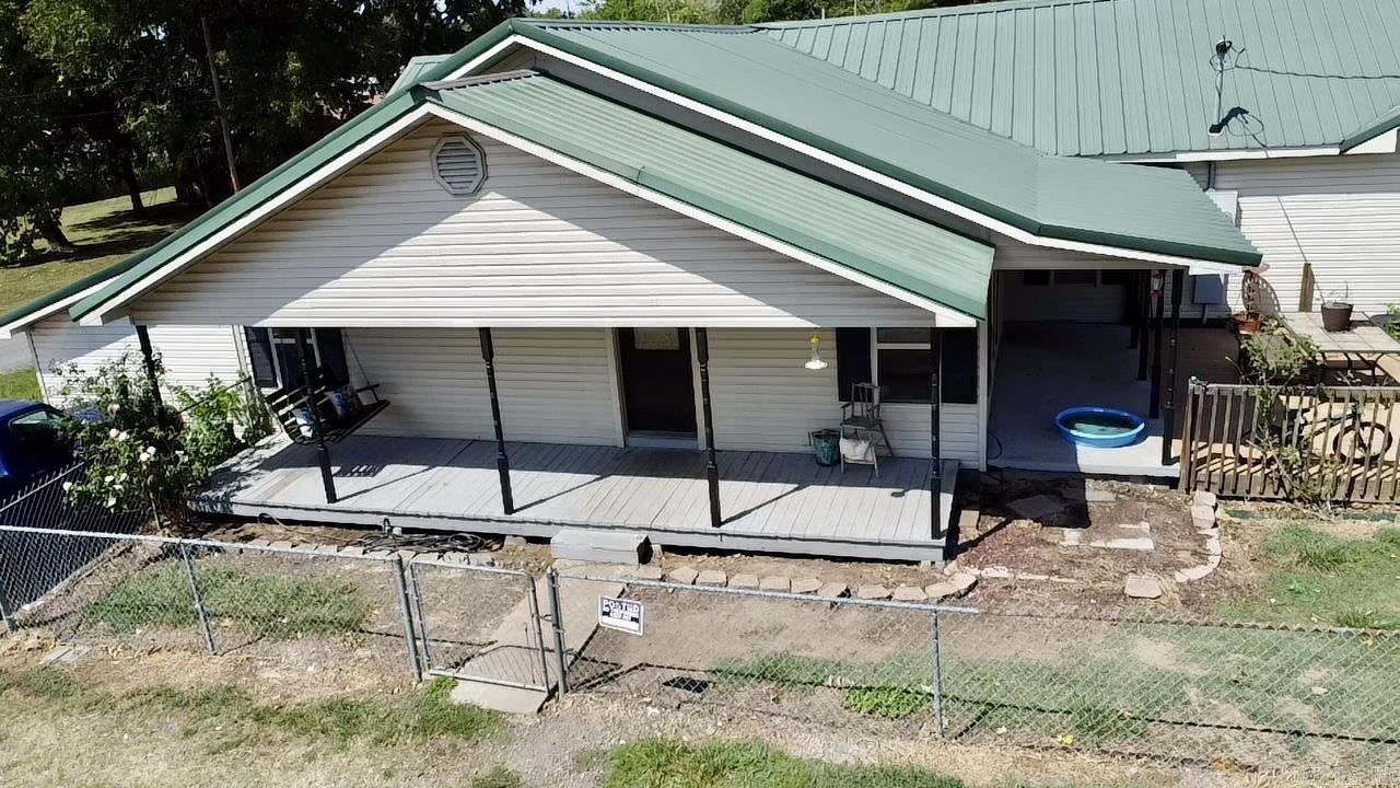 110 3Rd St  Coal Hill, AR