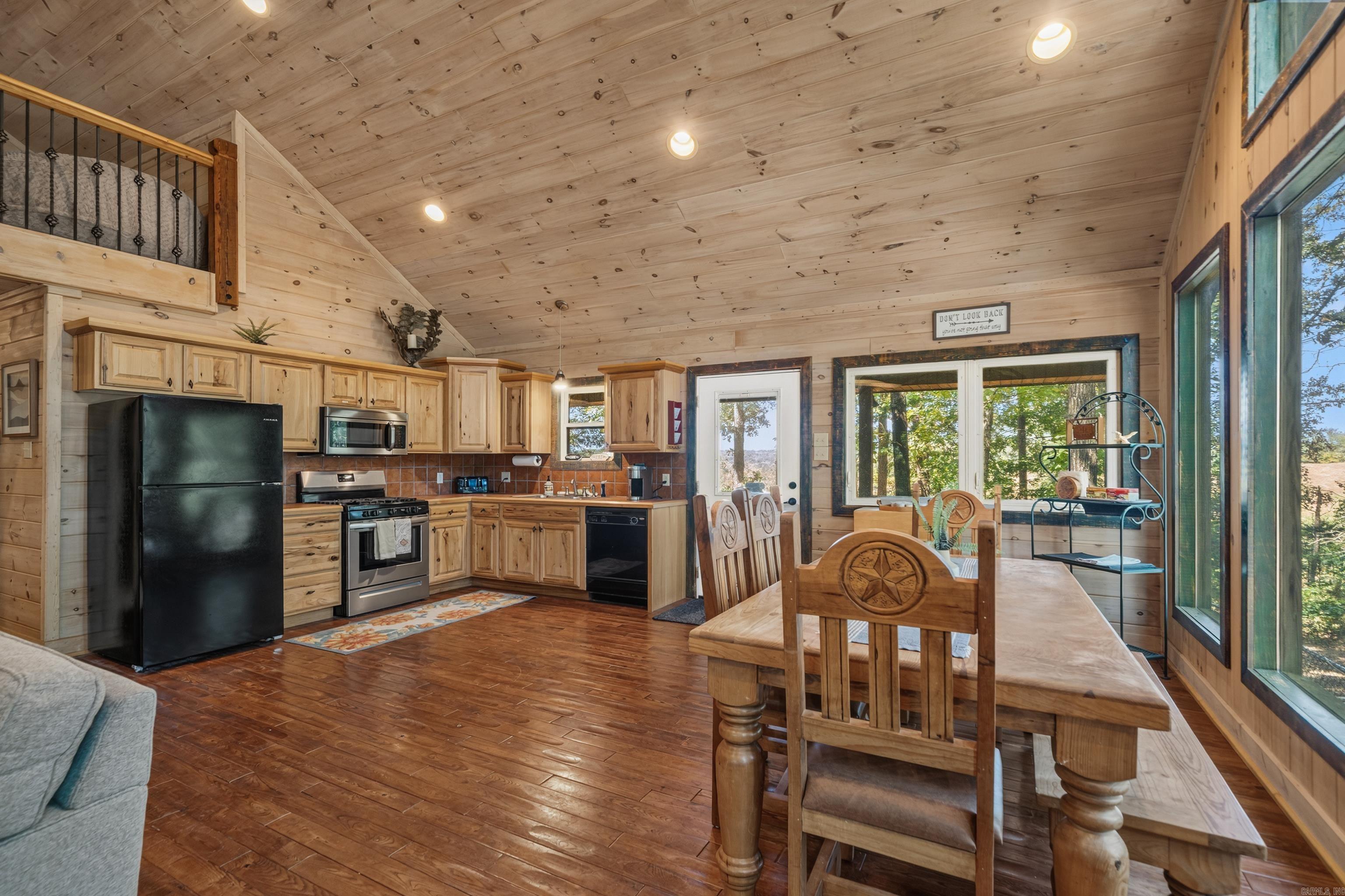 3 Lolas  Glenwood, AR