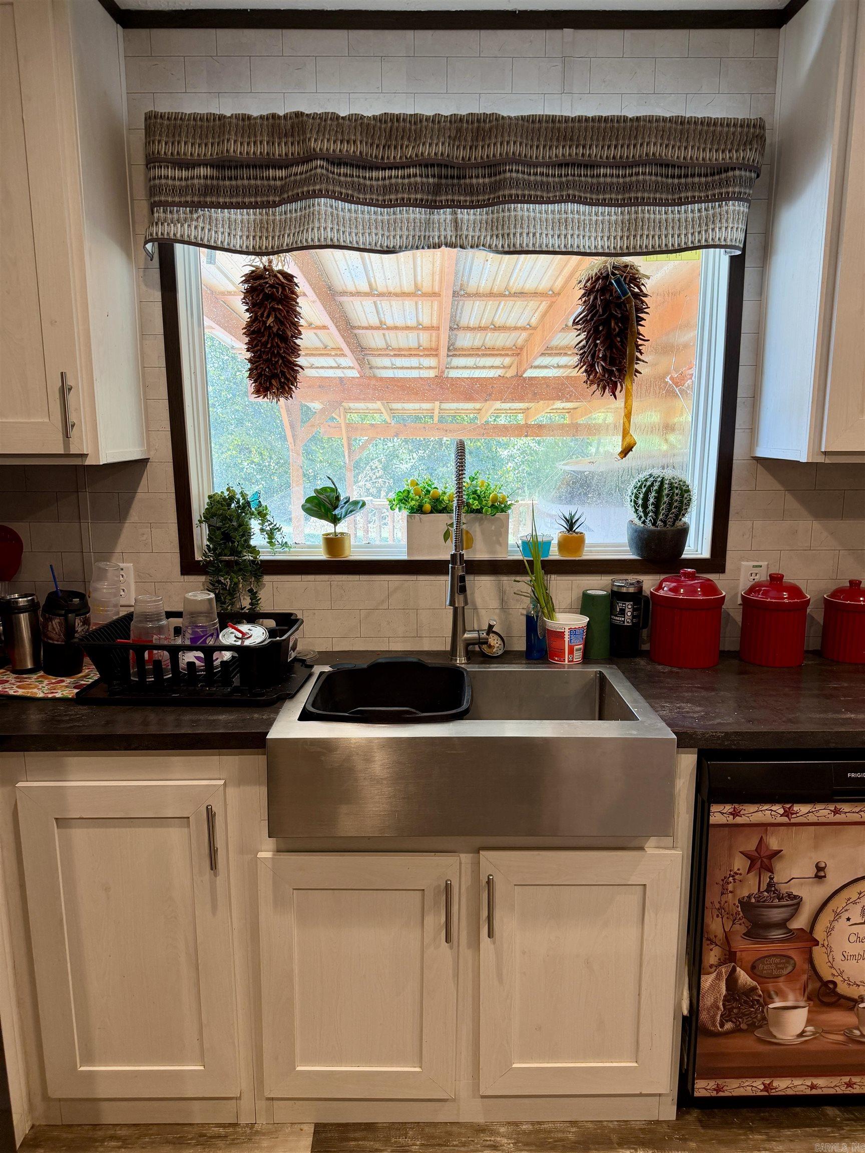 681 County Road 2070  Coal Hill, AR