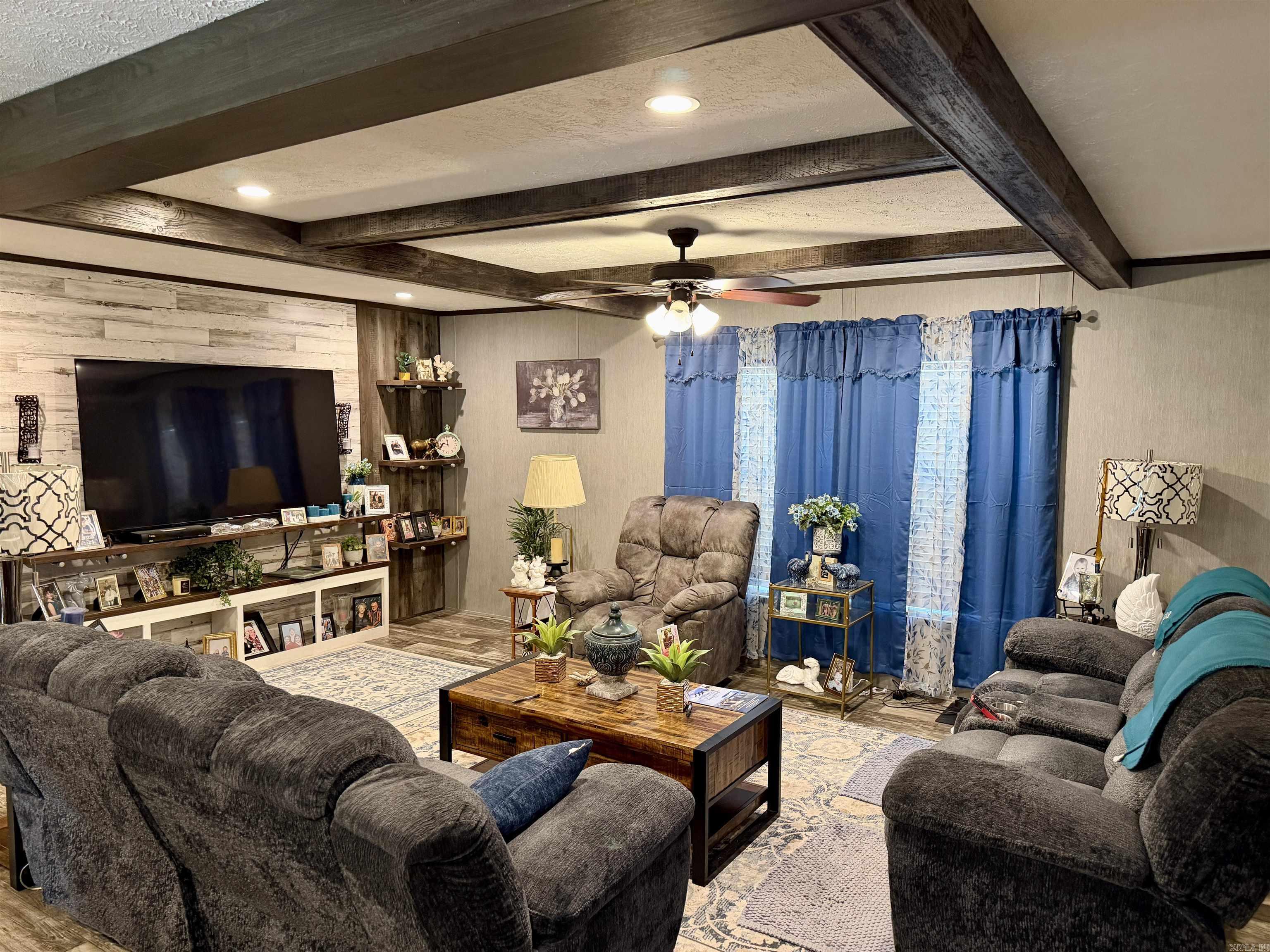 681 County Road 2070  Coal Hill, AR