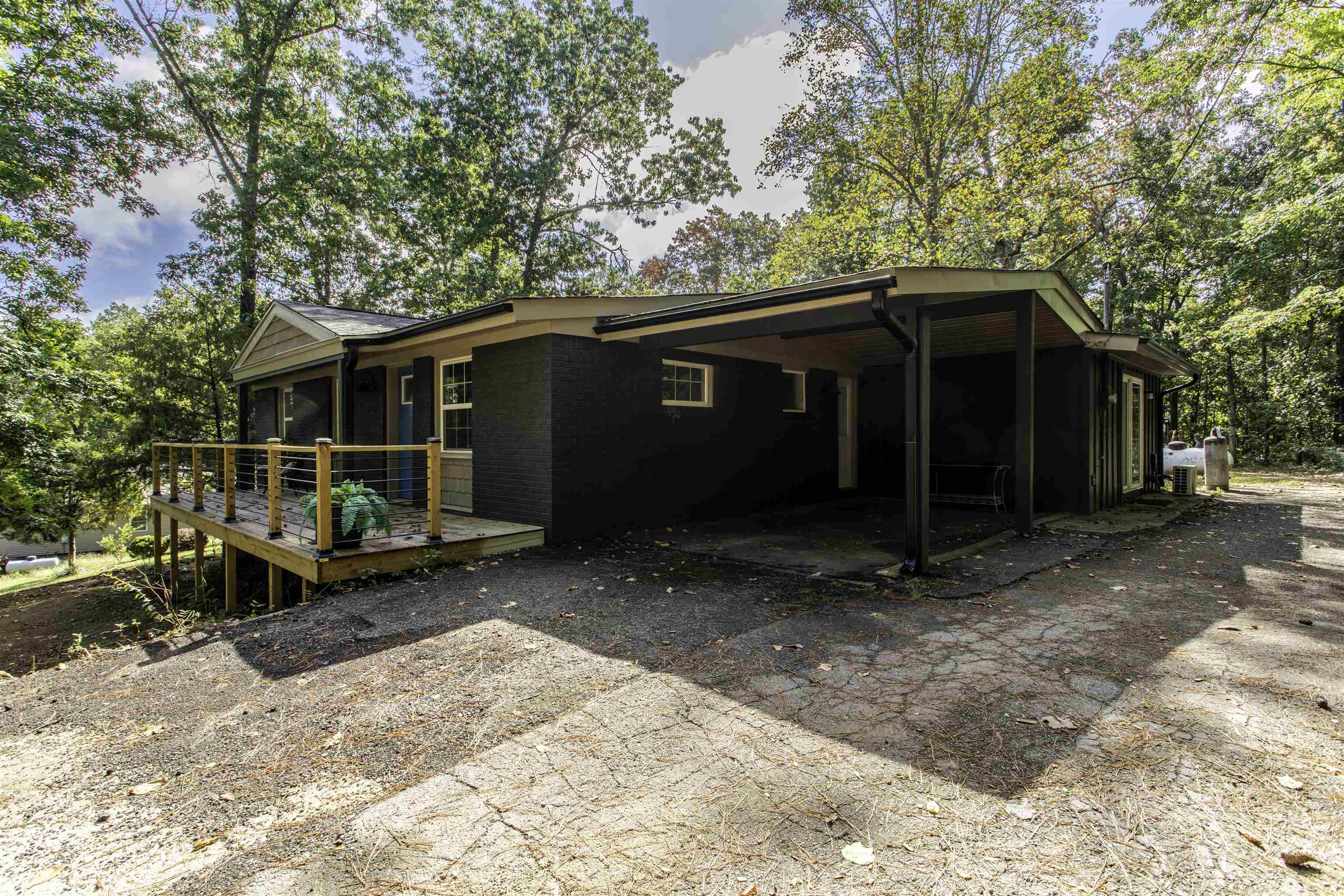 63 Powhatan  Cherokee Village, AR