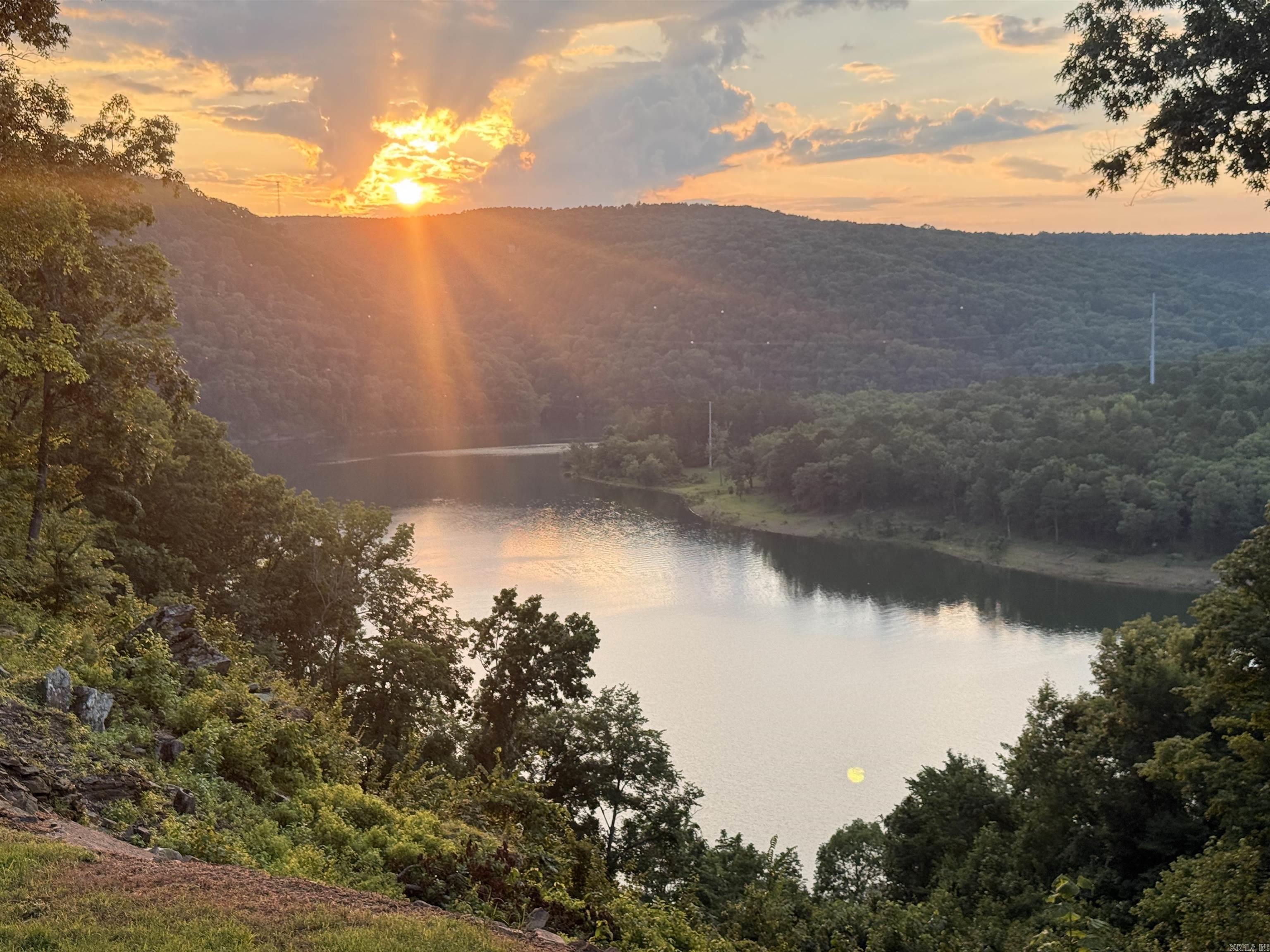 650 Lower Ridge Circle  Edgemont, AR