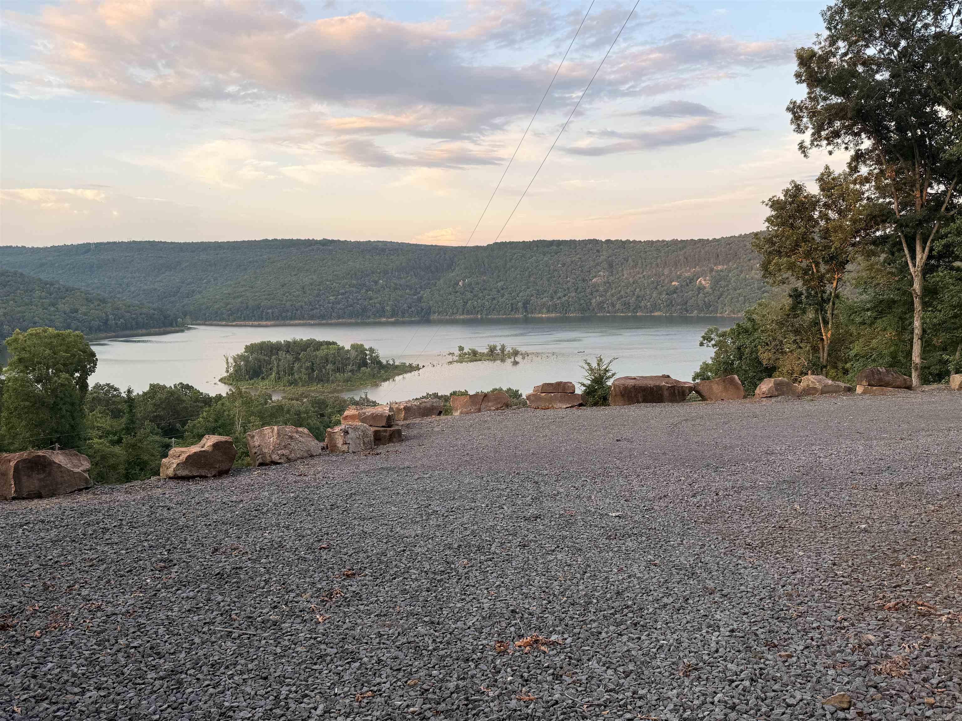 650 Lower Ridge Circle  Edgemont, AR