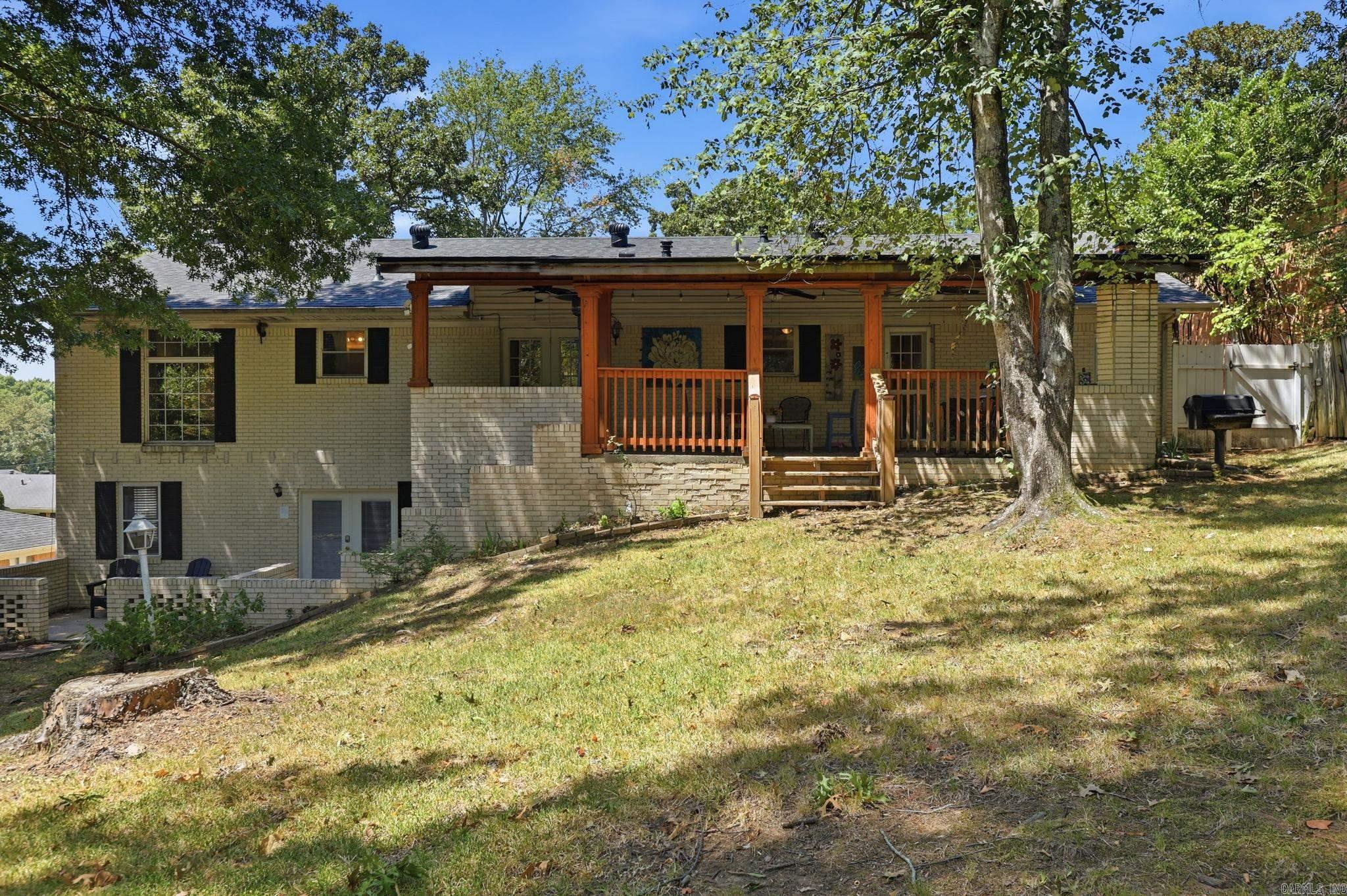 6 Lorna  Little Rock, AR