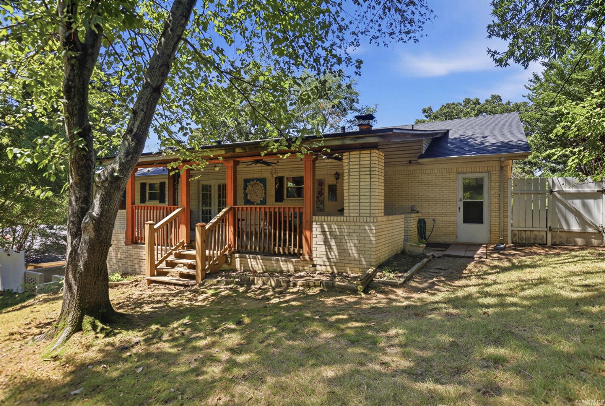 6 Lorna  Little Rock, AR