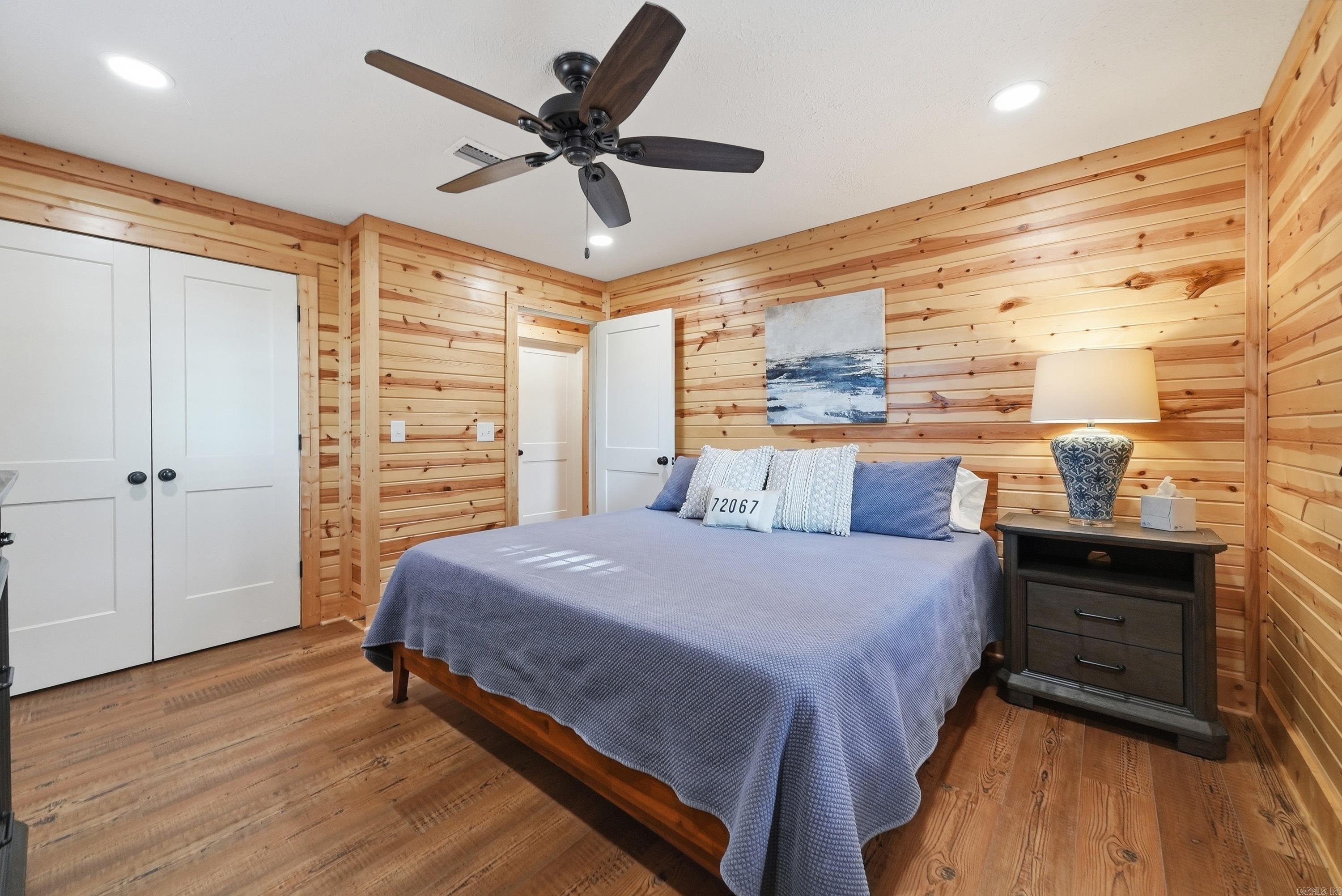 75 Stark Ave.  Greers Ferry, AR