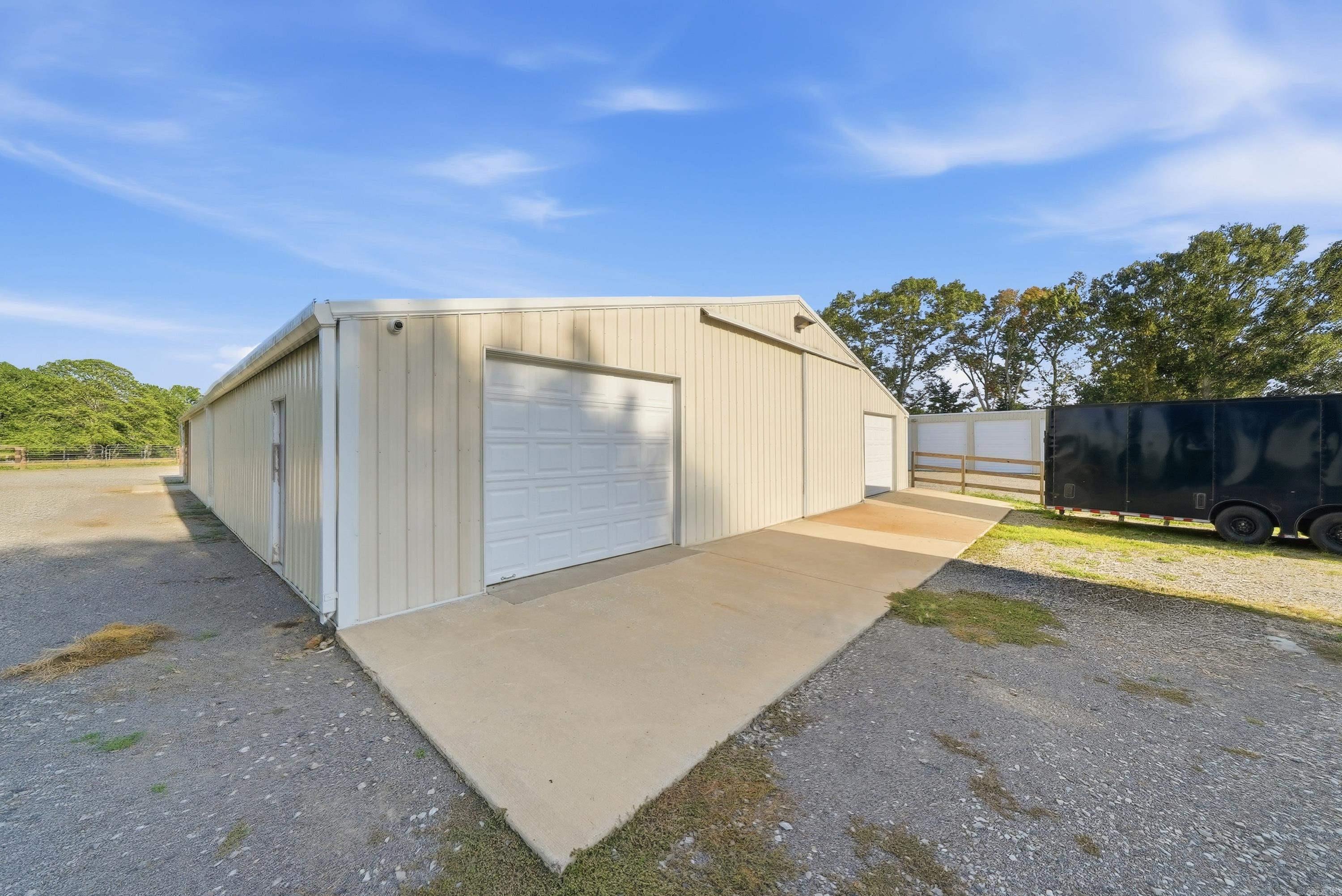 75 Stark Ave.  Greers Ferry, AR
