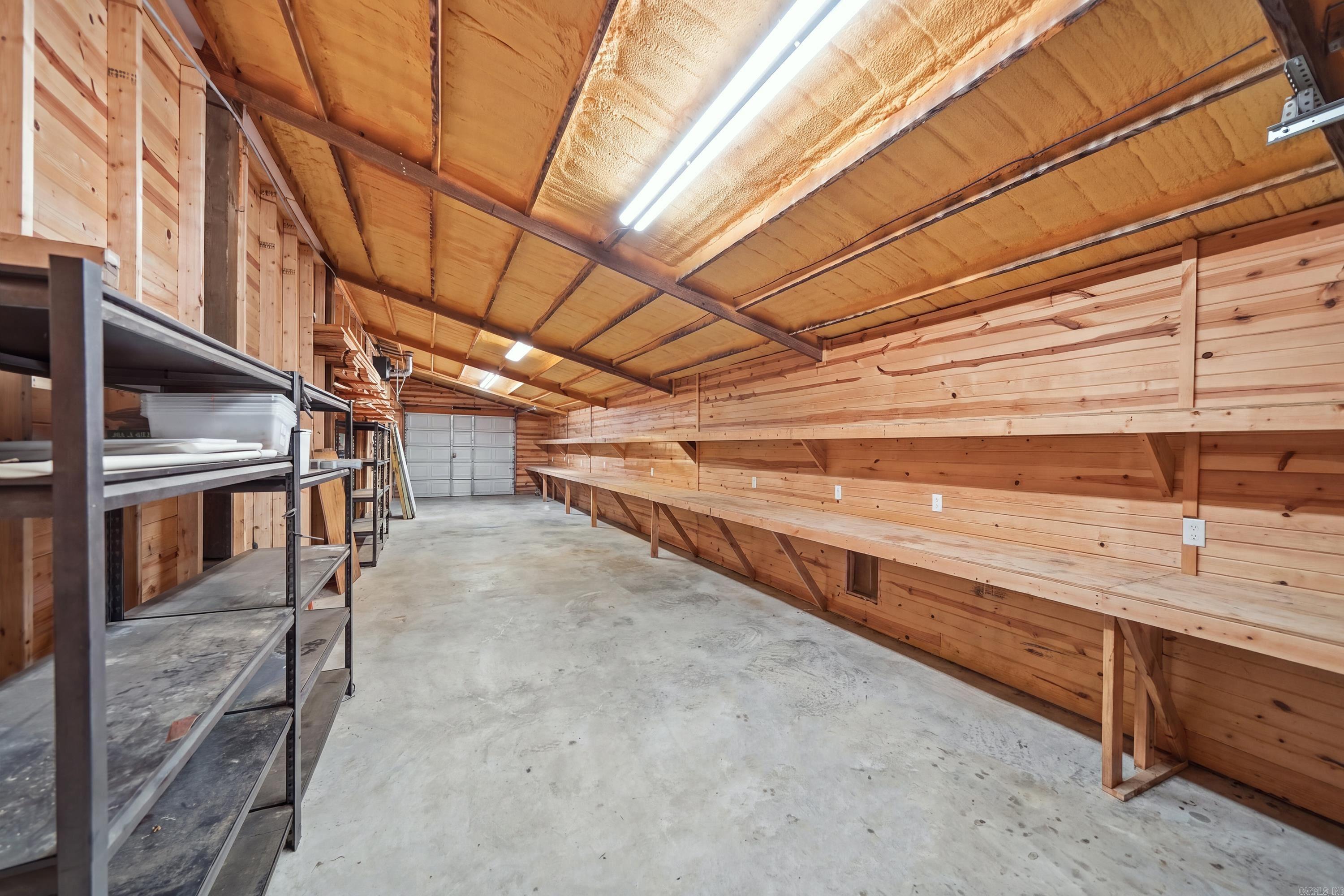 75 Stark Ave.  Greers Ferry, AR
