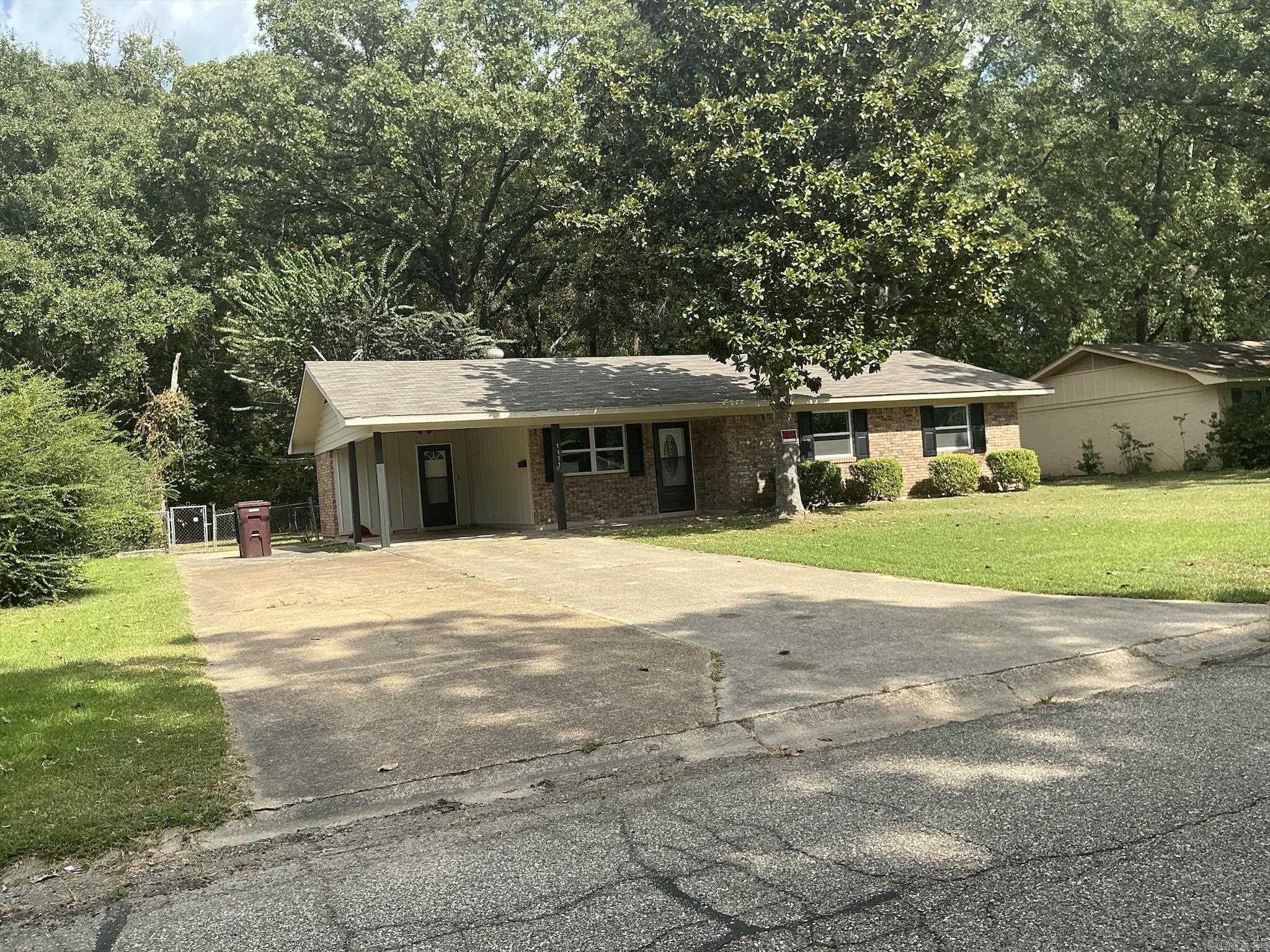 1111 Adams  Crossett, AR