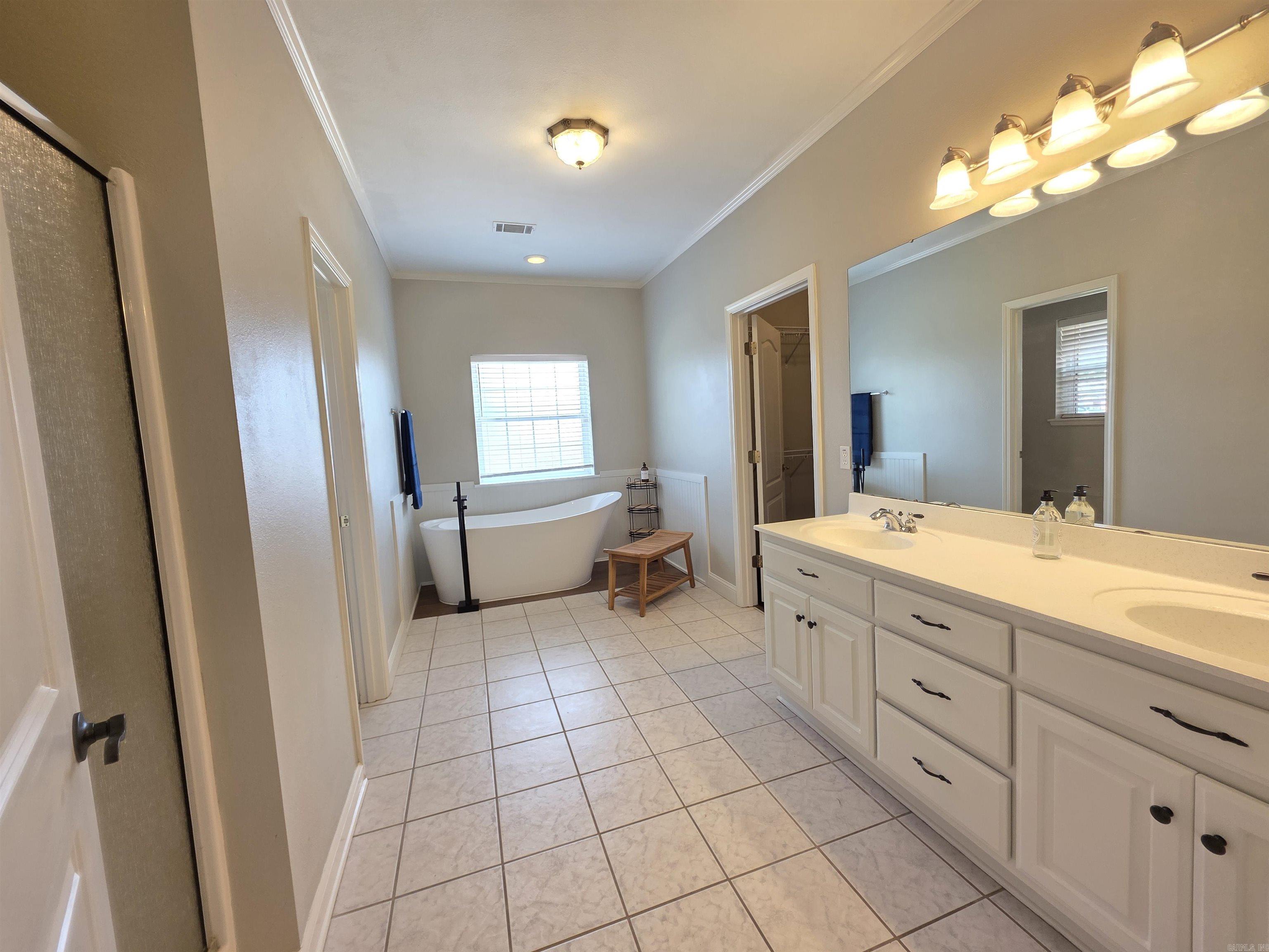 7364 W Ridge  Sherwood, AR