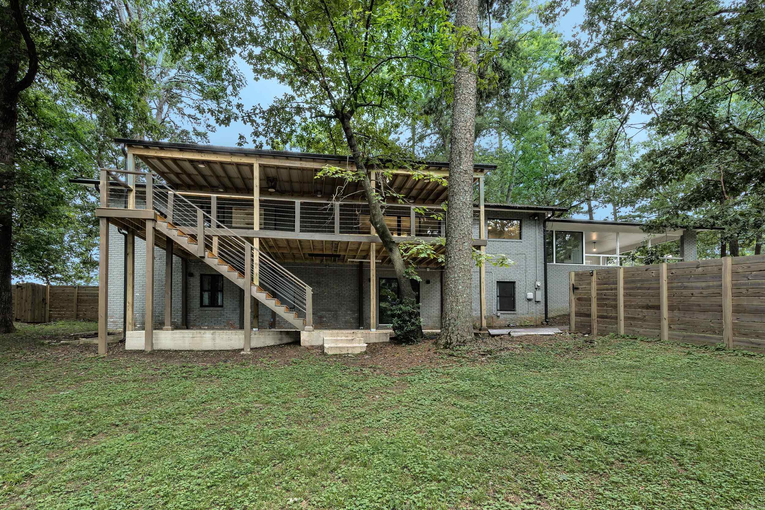16 Robinwood  Little Rock, AR