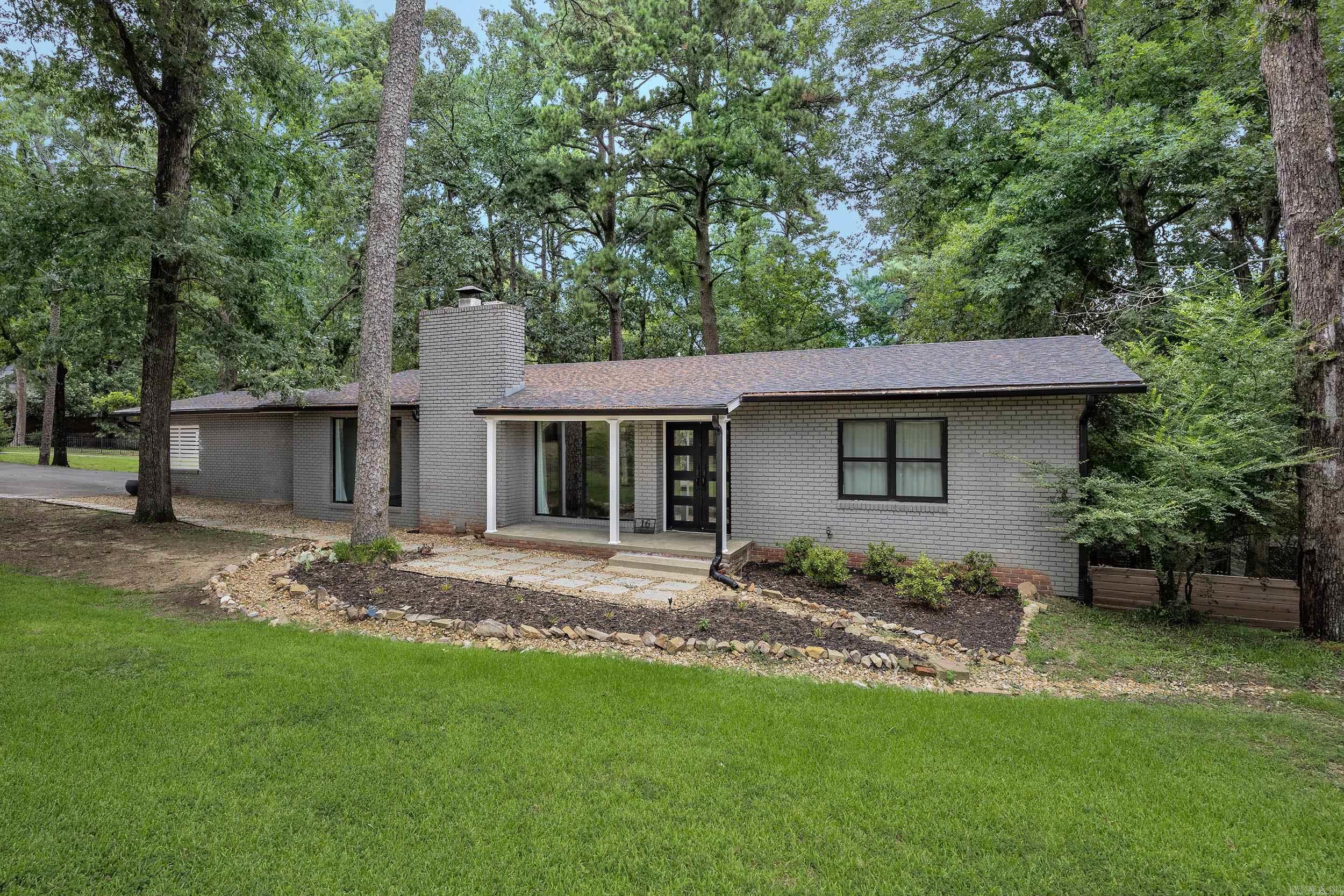 16 Robinwood  Little Rock, AR