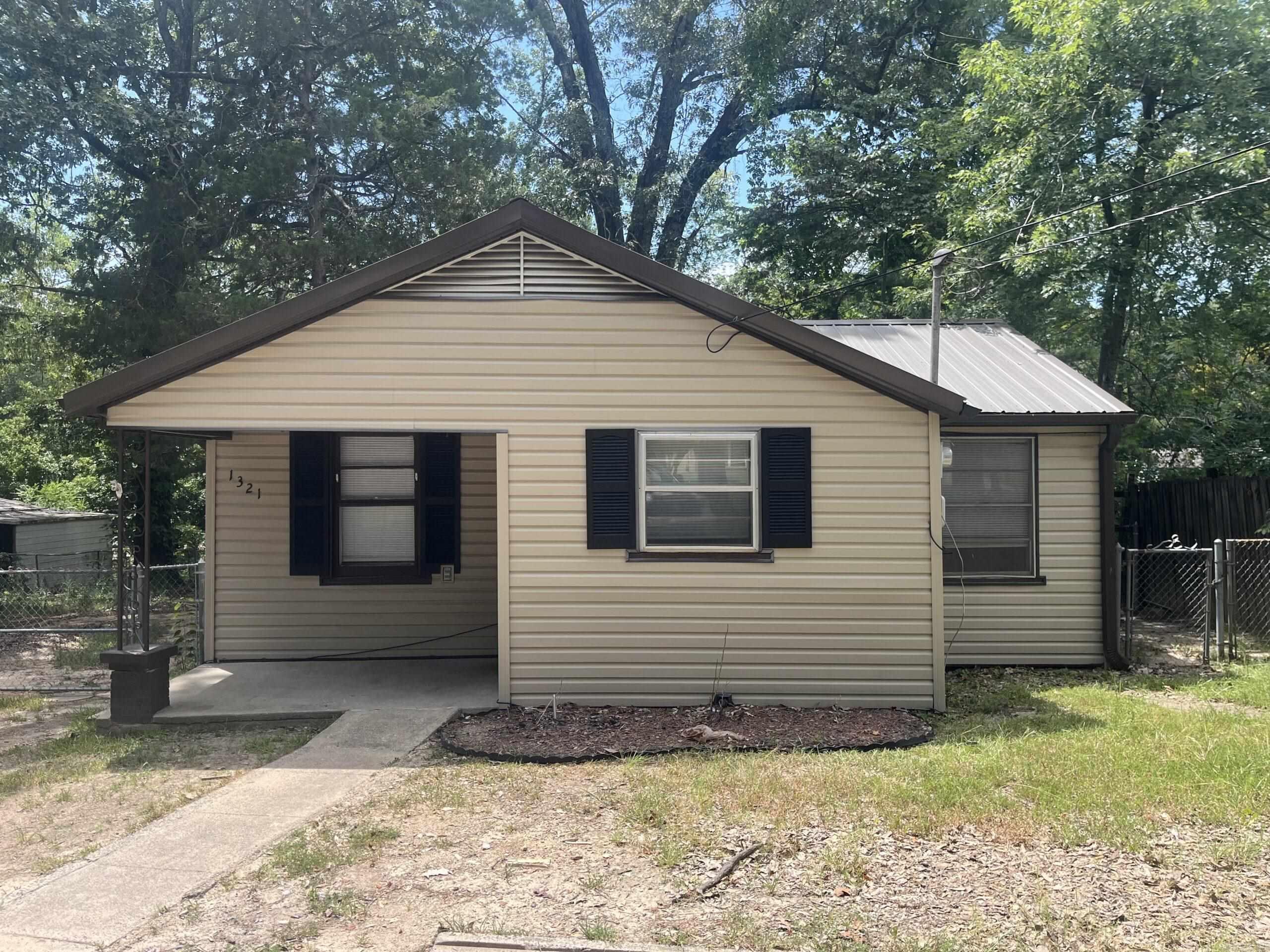 70 Unit  Little Rock, AR