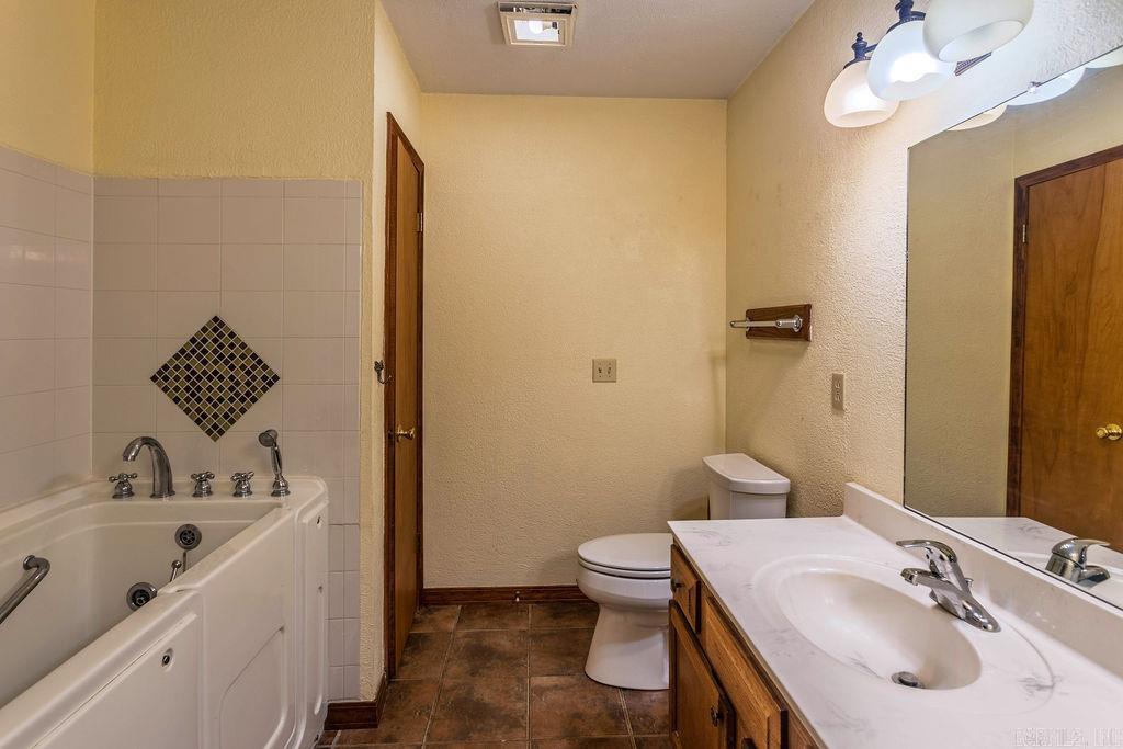 4 Oak Meadow  Batesville, AR