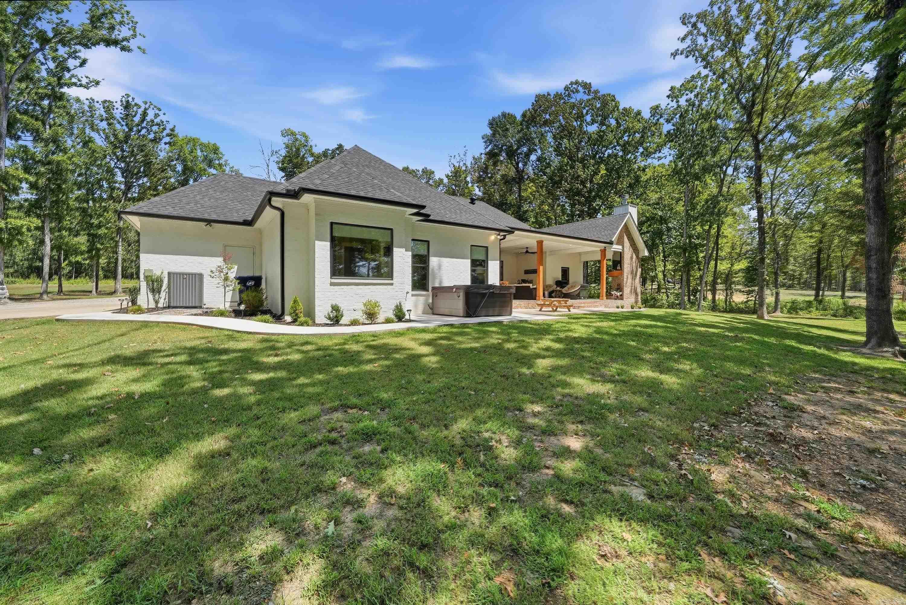 11 E Lucille  Perryville, AR