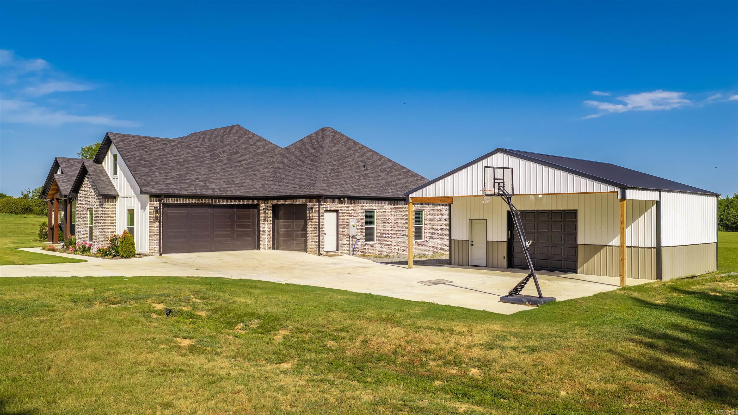 442 Shaw Bridge Road  Greenbrier, AR