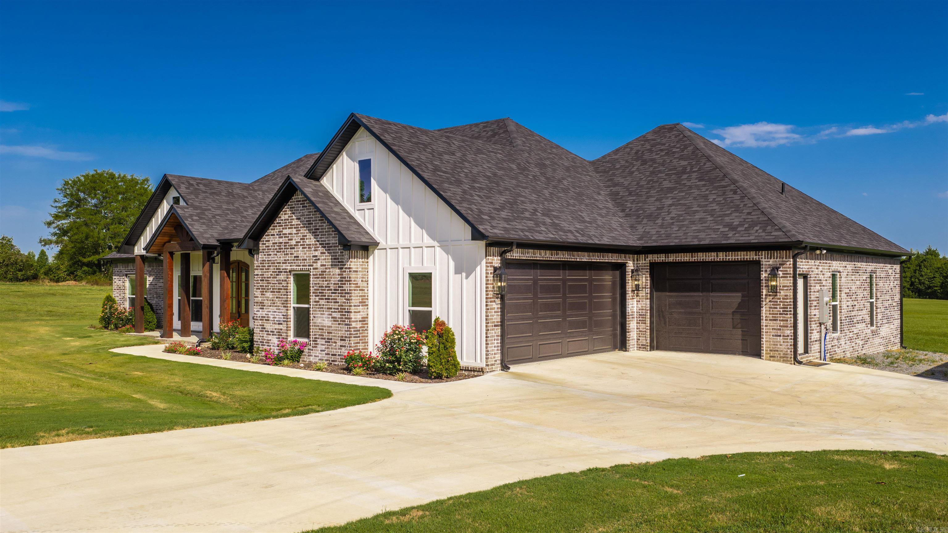 442 Shaw Bridge Road  Greenbrier, AR