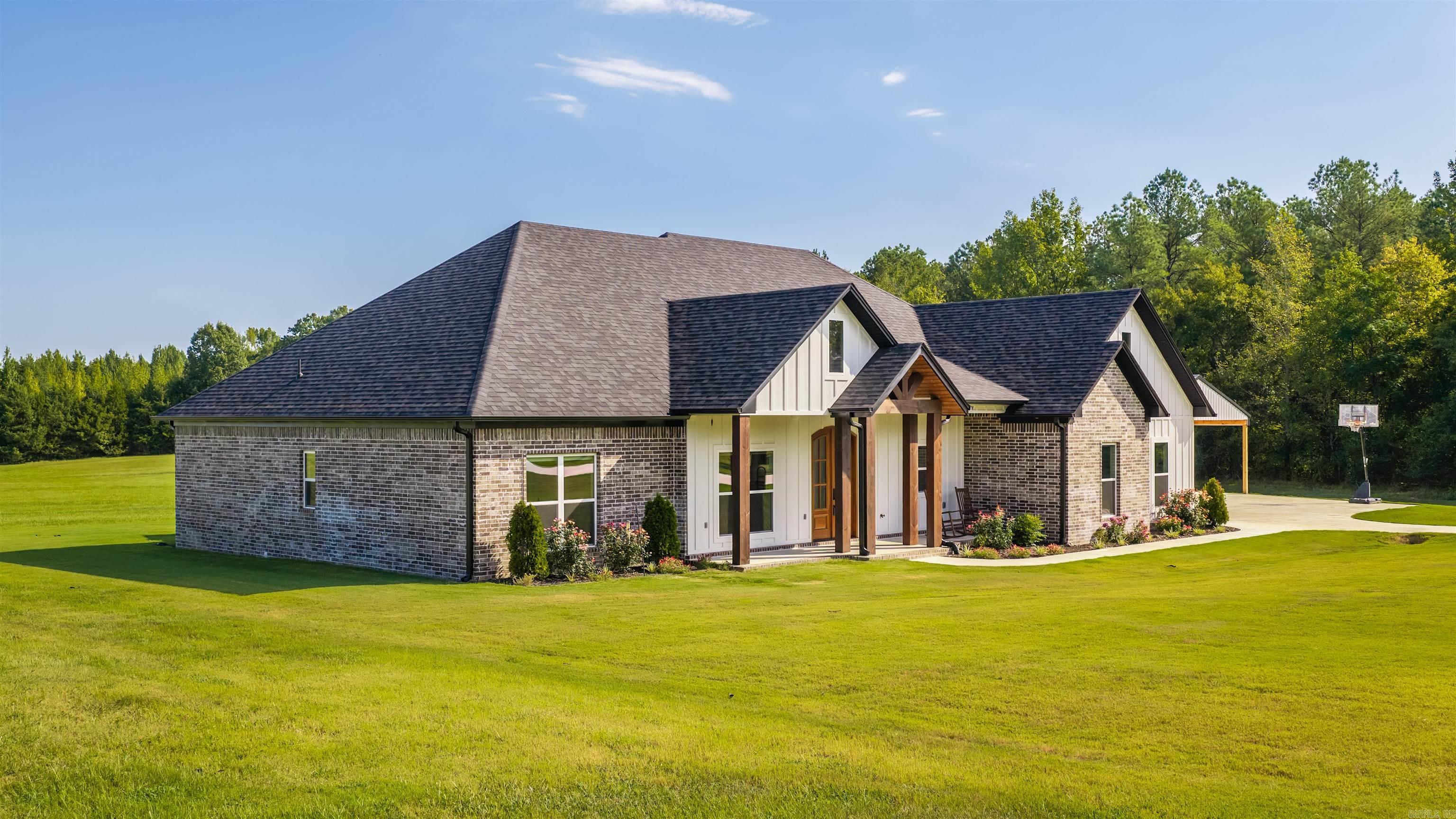 442 Shaw Bridge Road  Greenbrier, AR