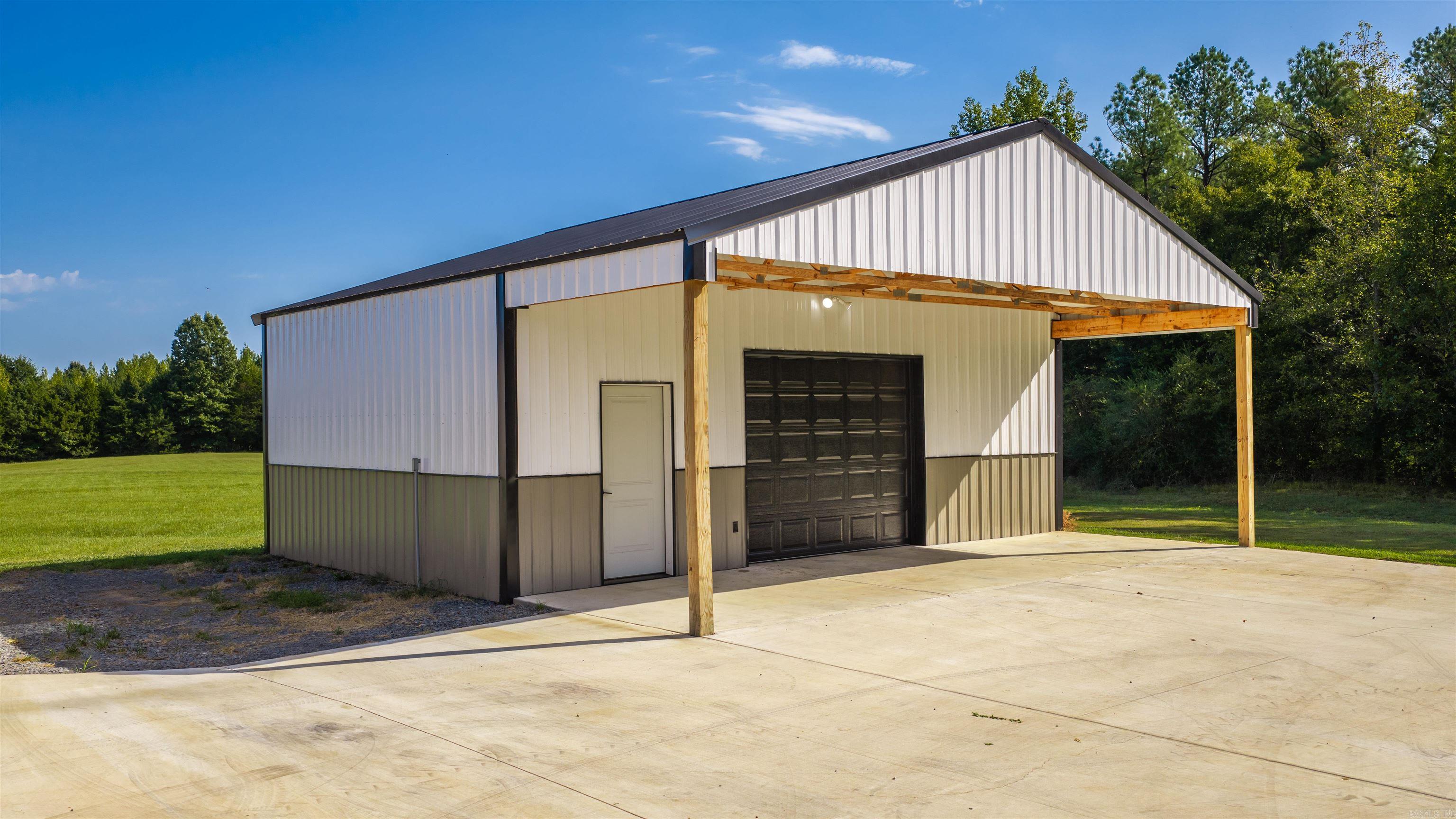 442 Shaw Bridge Road  Greenbrier, AR