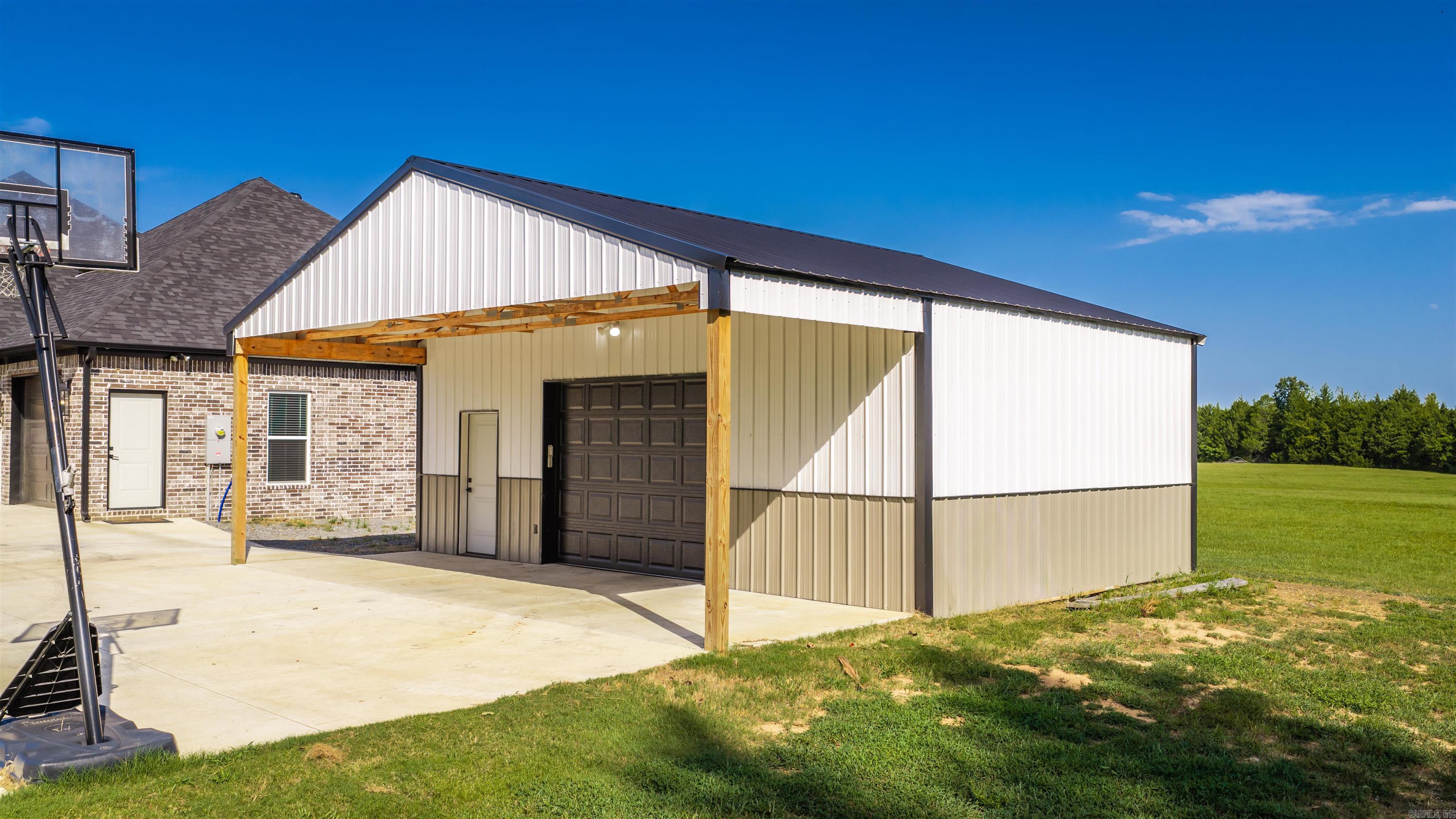 442 Shaw Bridge Road  Greenbrier, AR
