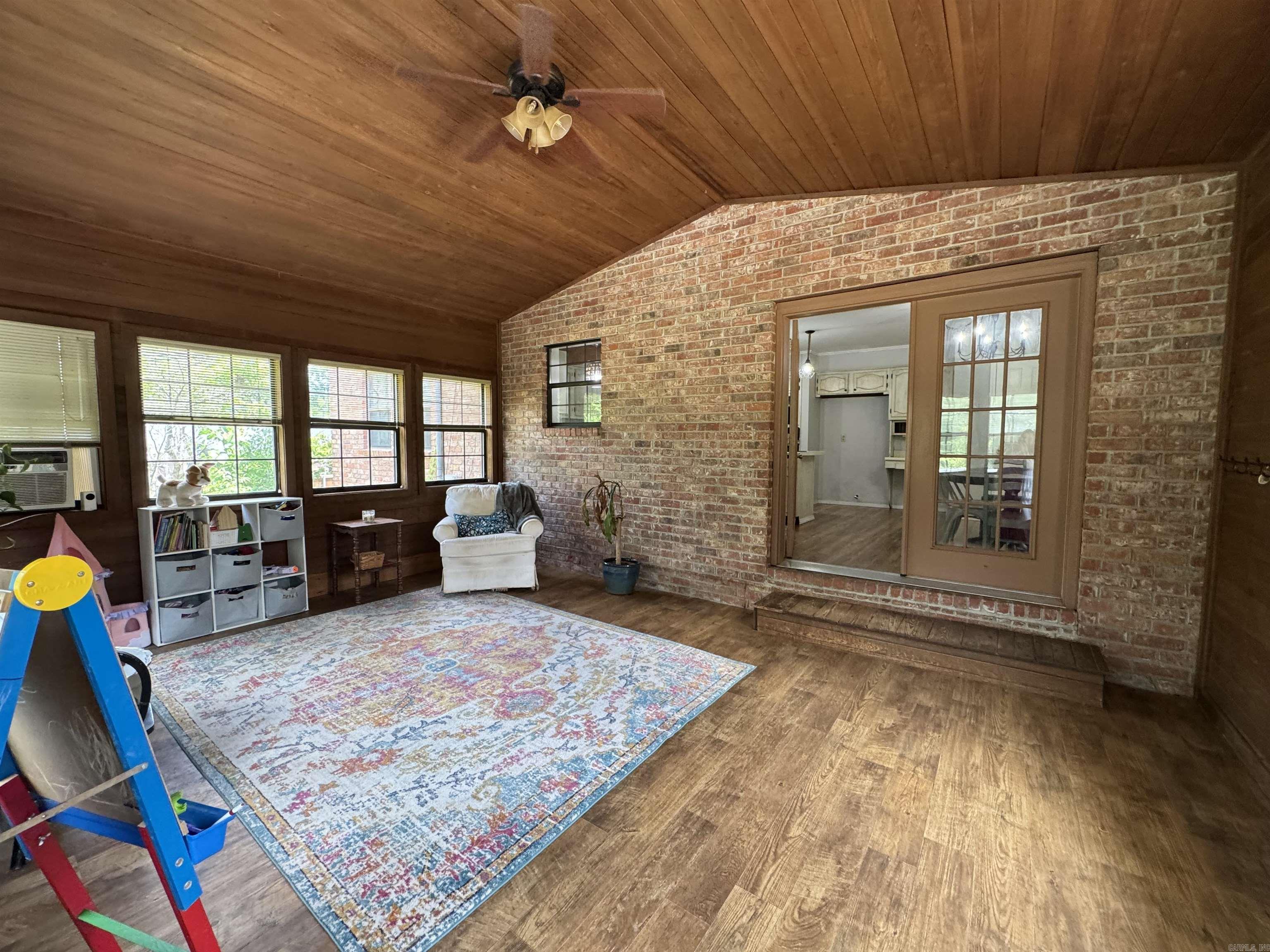 3800 Beaver  Benton, AR
