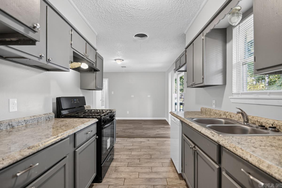 8 W windsor  Little Rock, AR