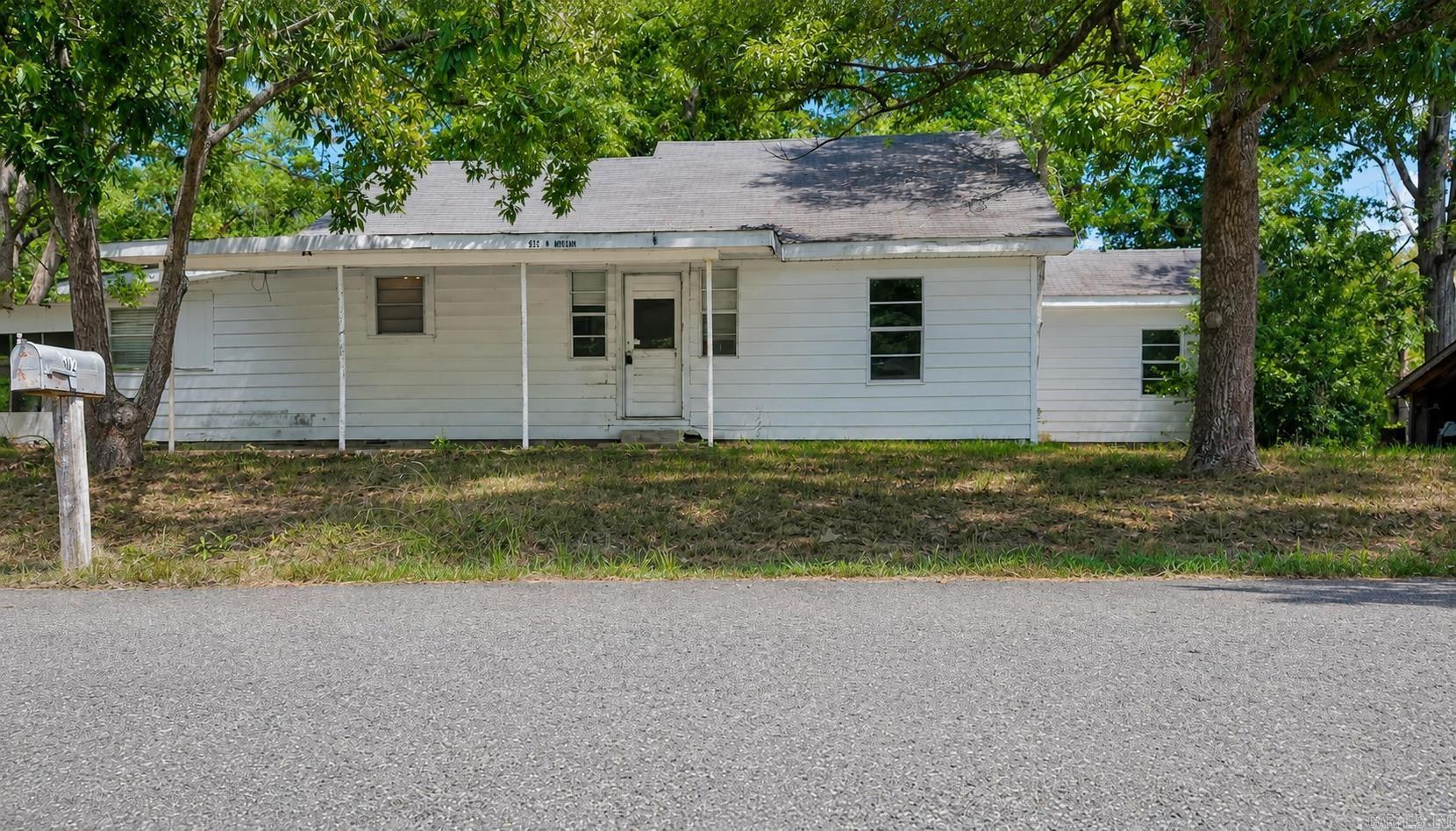602 N Morgan  Hamburg, AR