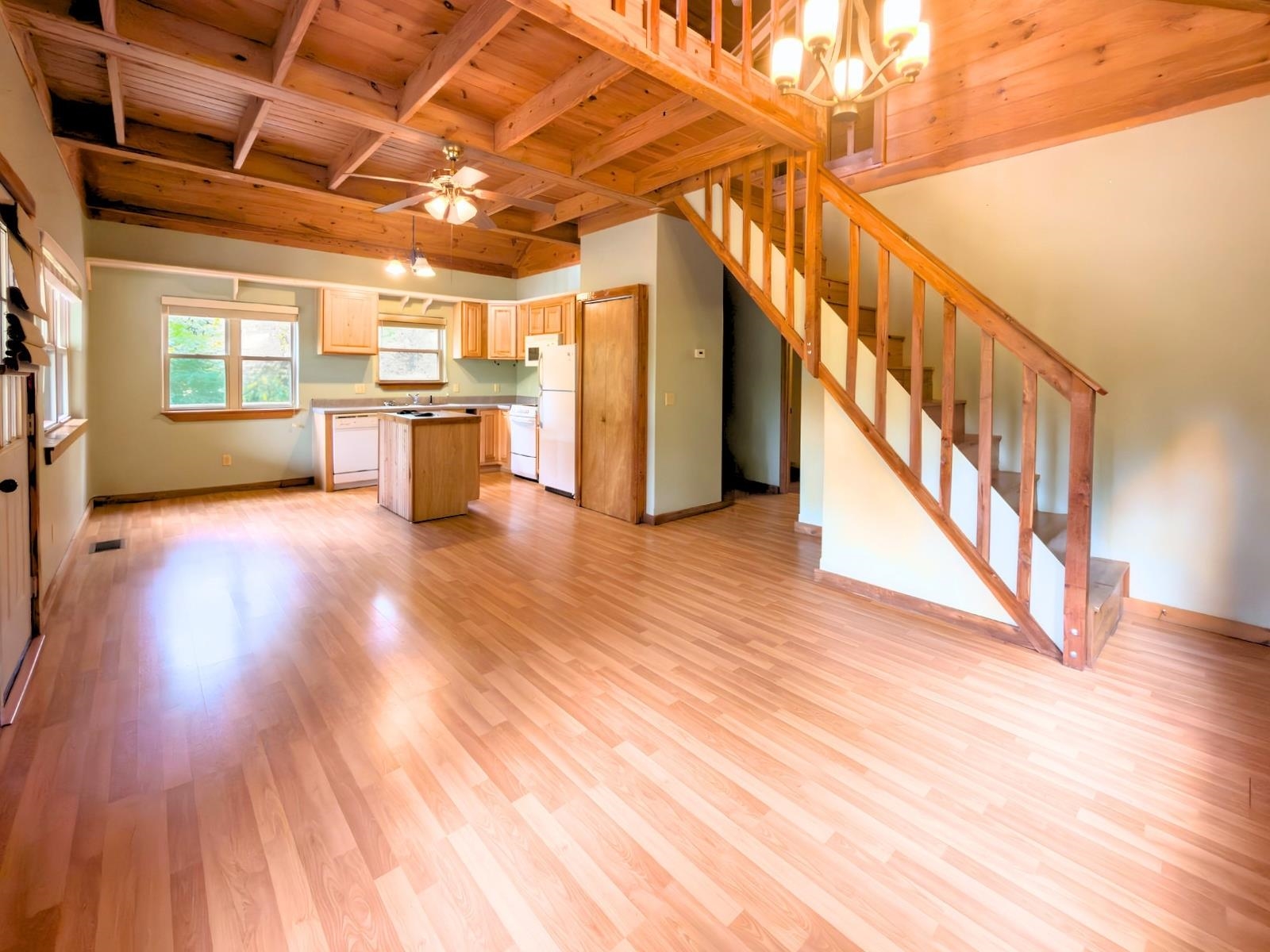 103 Jennifer  Mountain View, AR