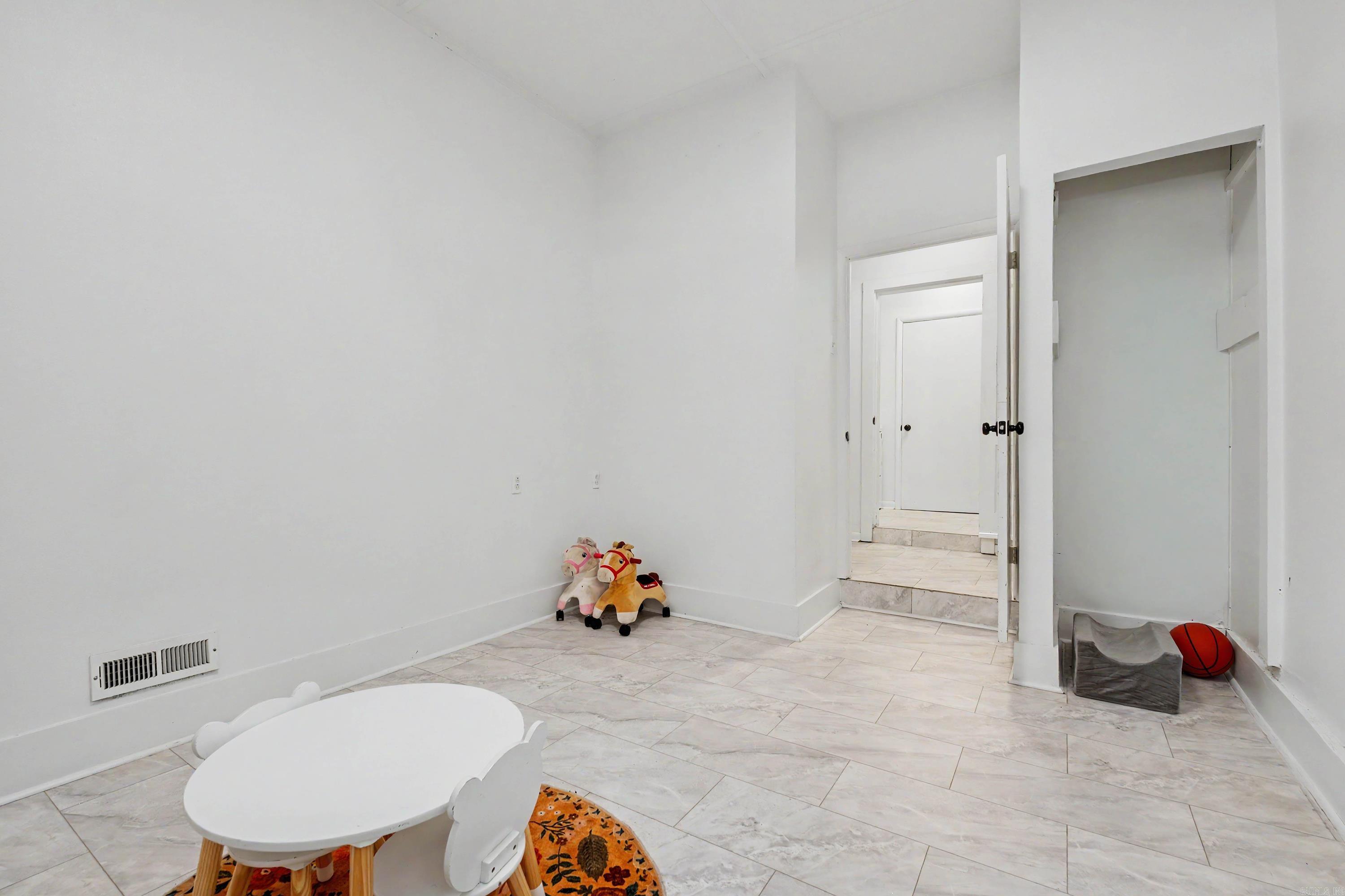 22 Holly Hill  Little Rock, AR