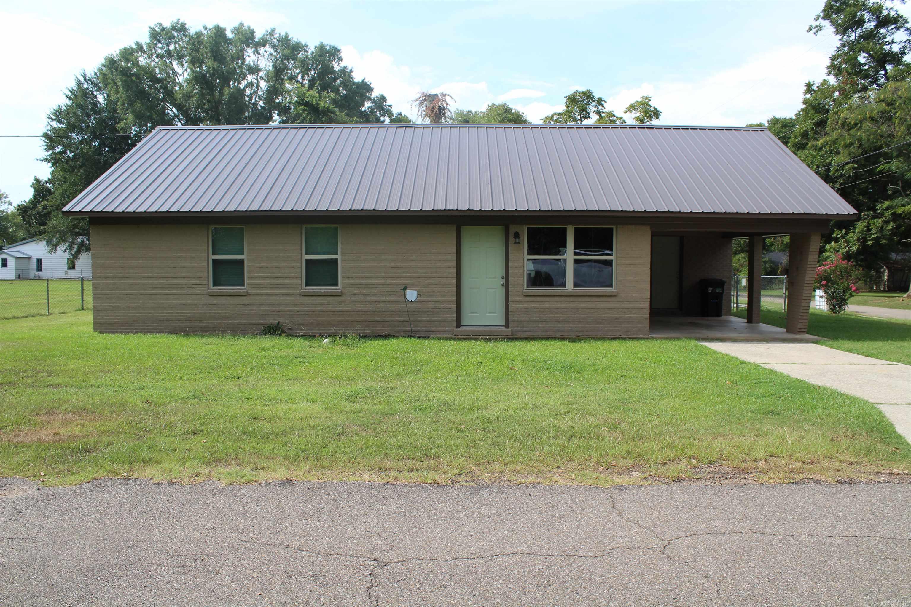 406 W Dickson  Murfreesboro, AR